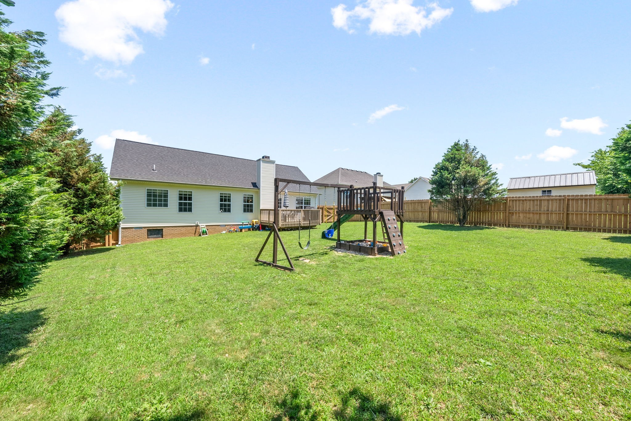 1542 Autumn Dr Property Photo 36