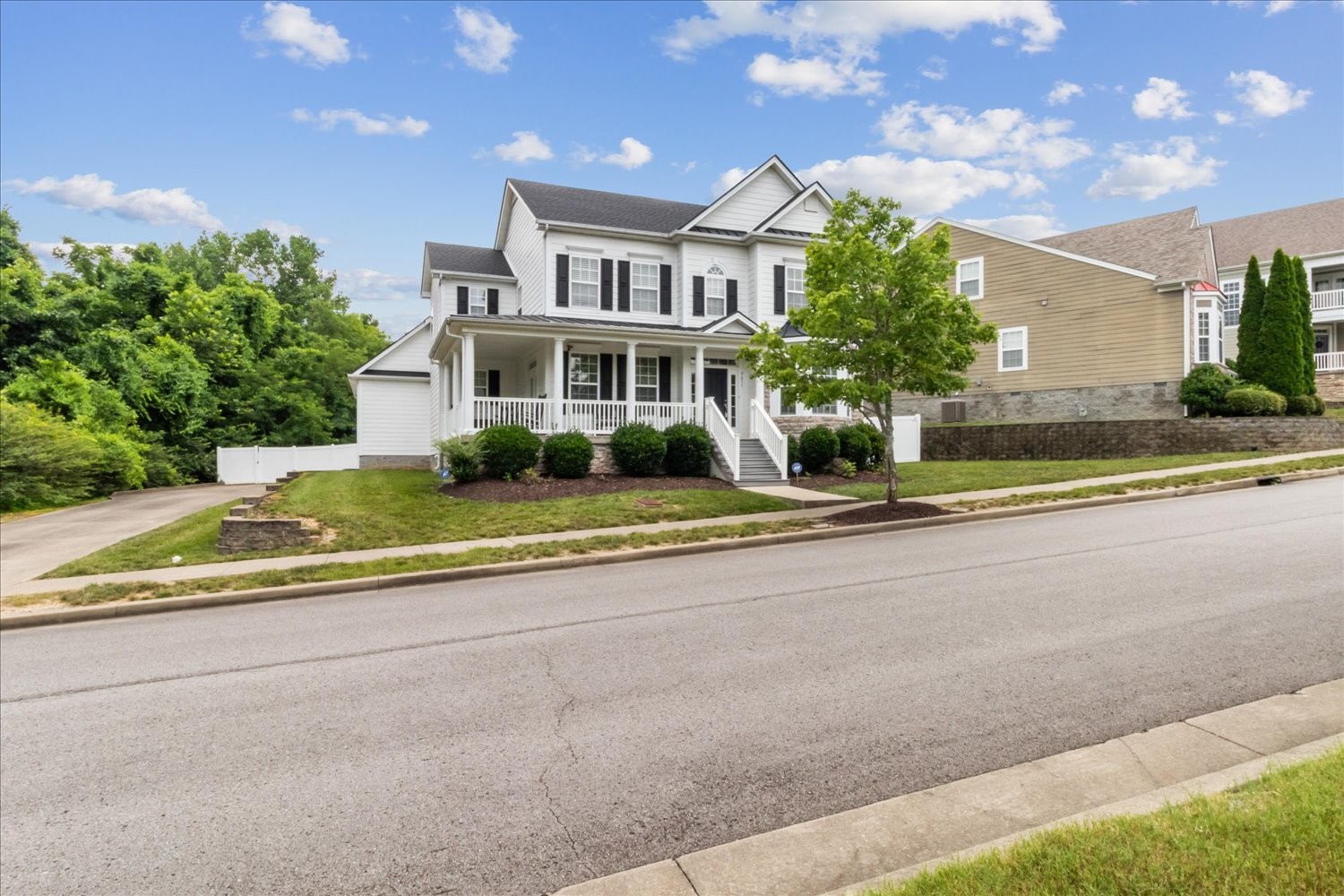 9055 Rigden Mill Dr Property Photo 1