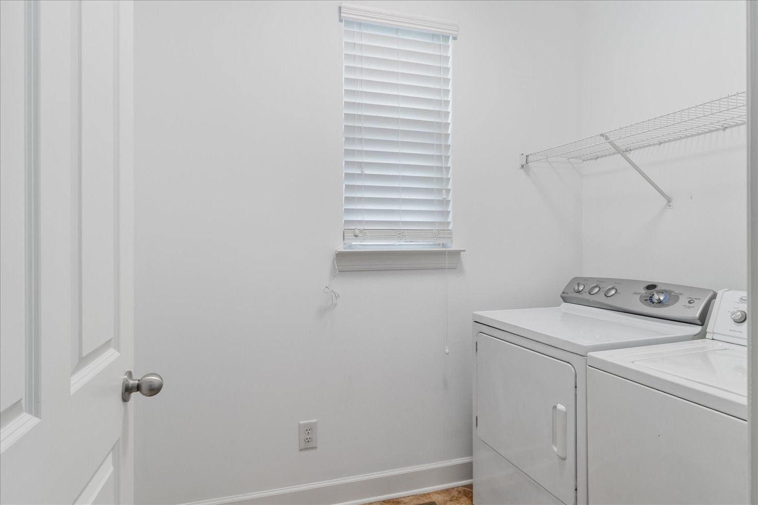 9055 Rigden Mill Dr Property Photo 28