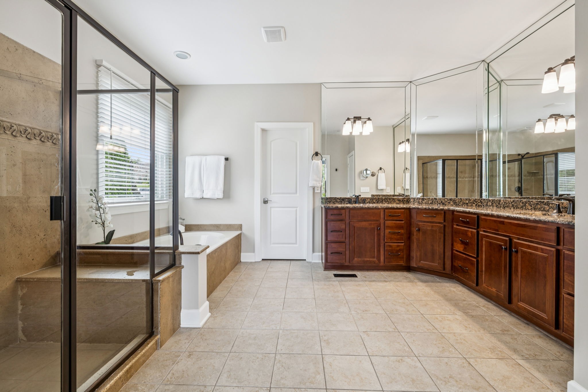 1820 Sonoma Trce Property Photo 47