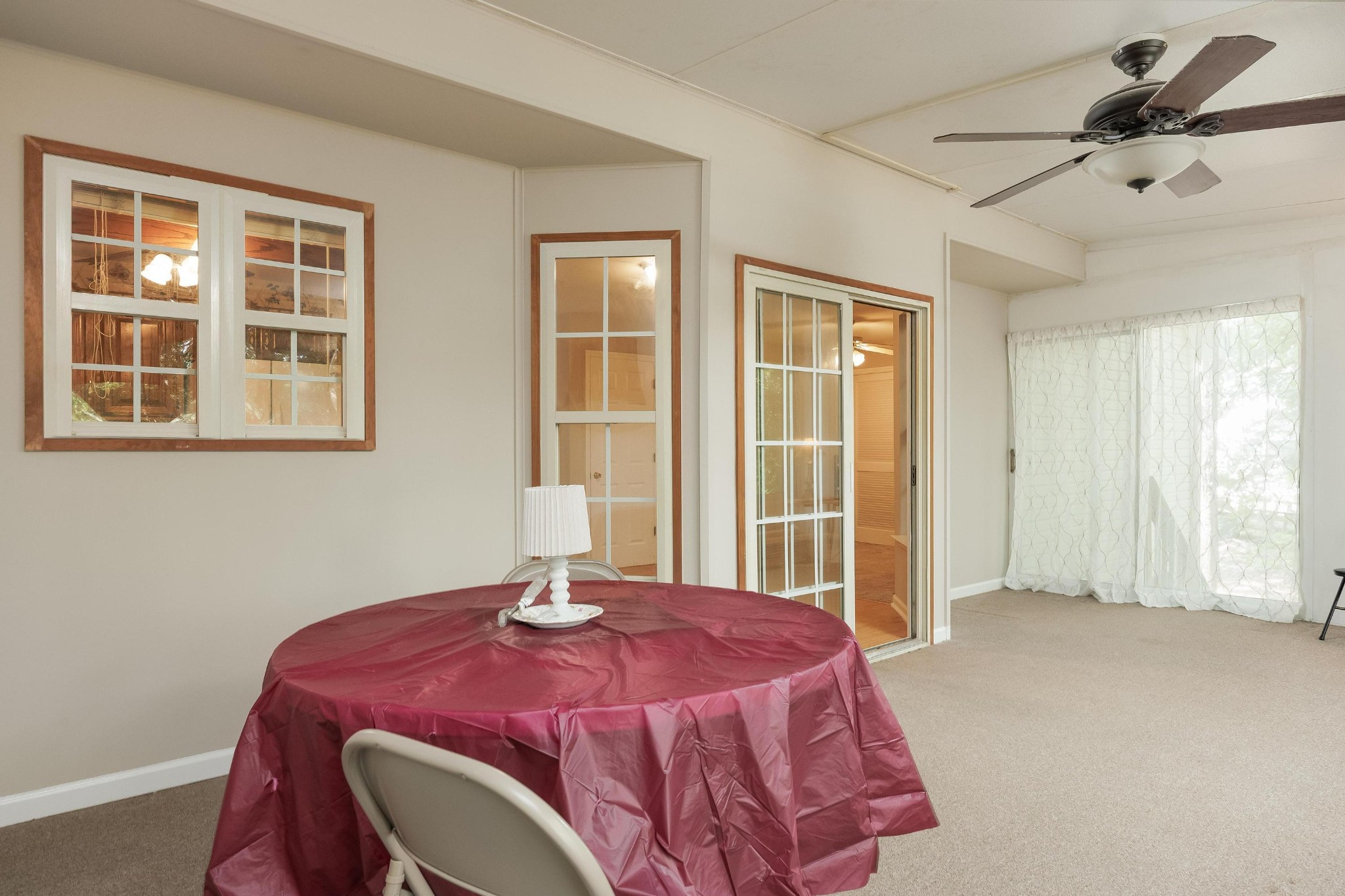 140 Janes Way, Ne Property Photo 13