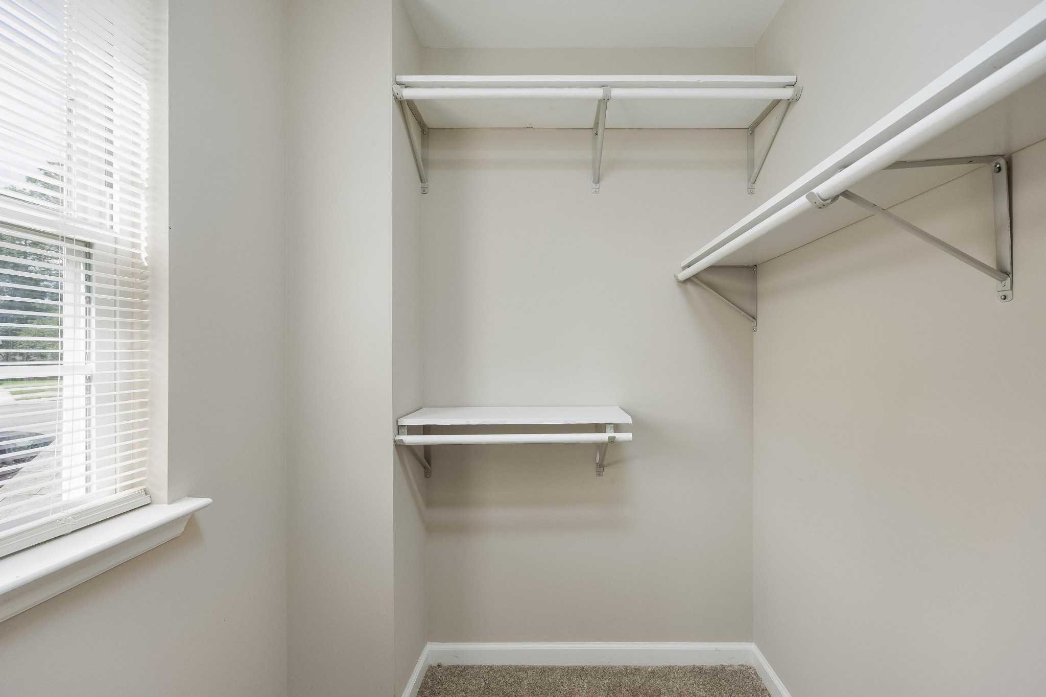 140 Janes Way, Ne Property Photo 18