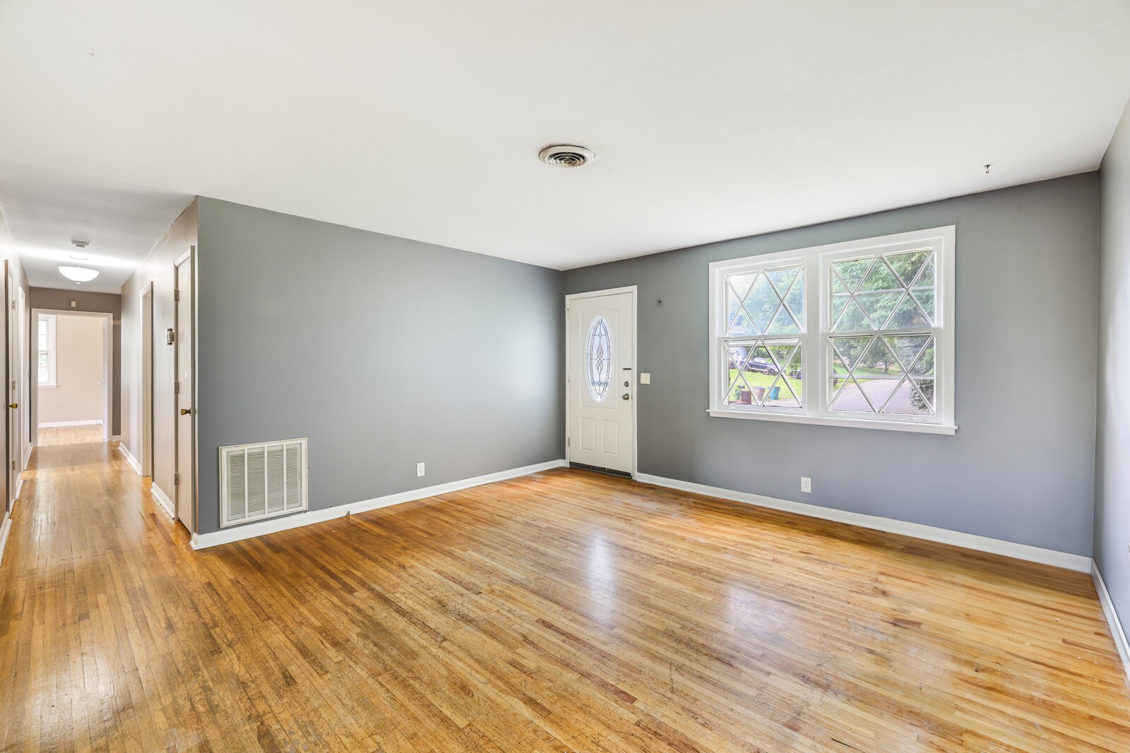 201 Sterry Ct Property Photo 7