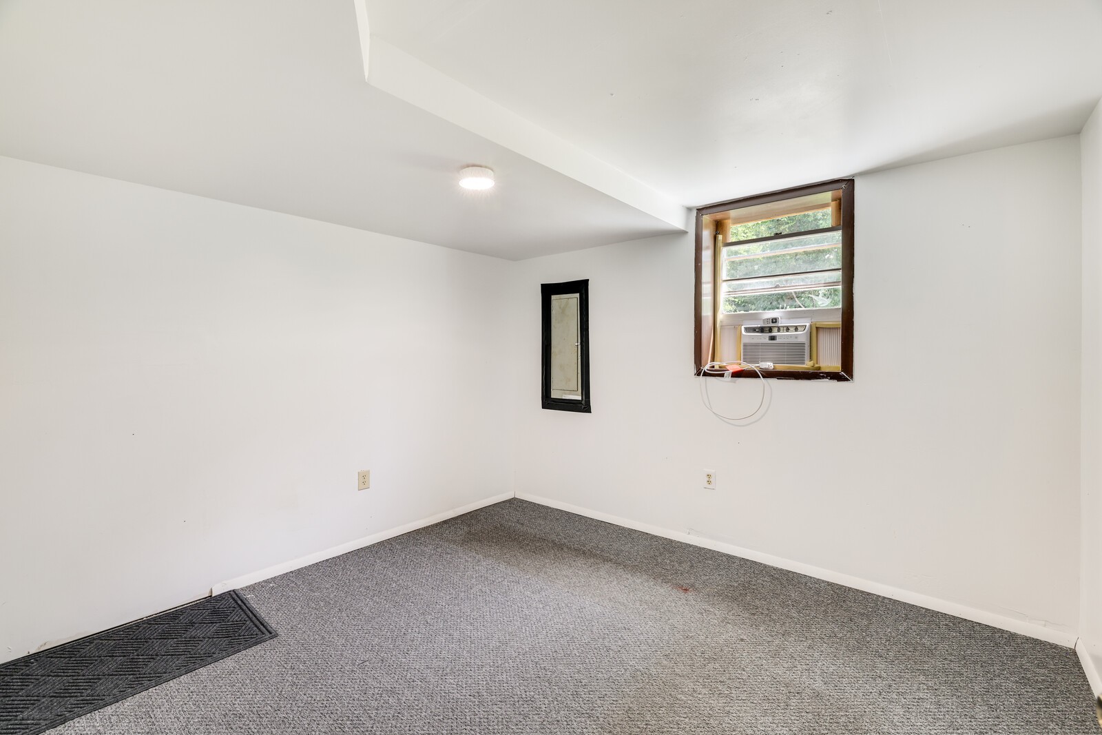 201 Sterry Ct Property Photo 29