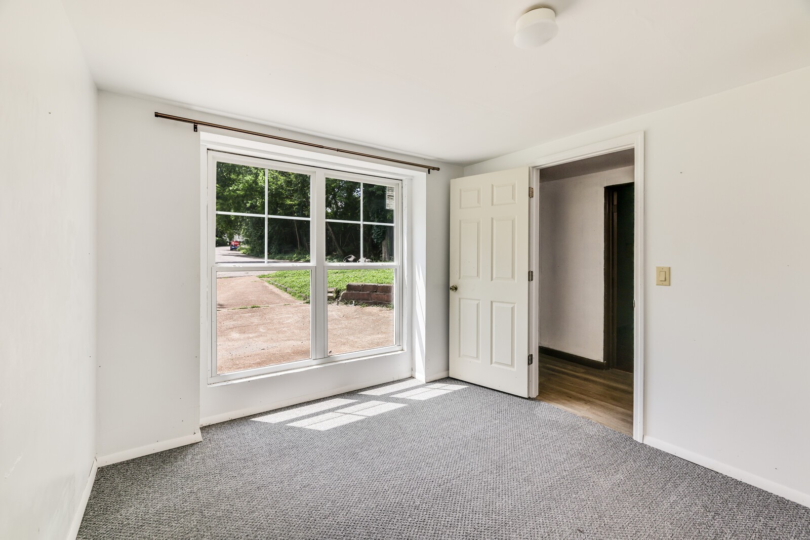 201 Sterry Ct Property Photo 32