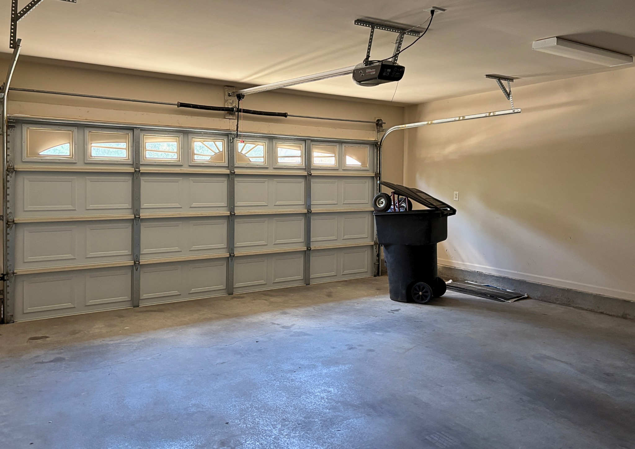 2303 Keegan Dr Property Photo 6