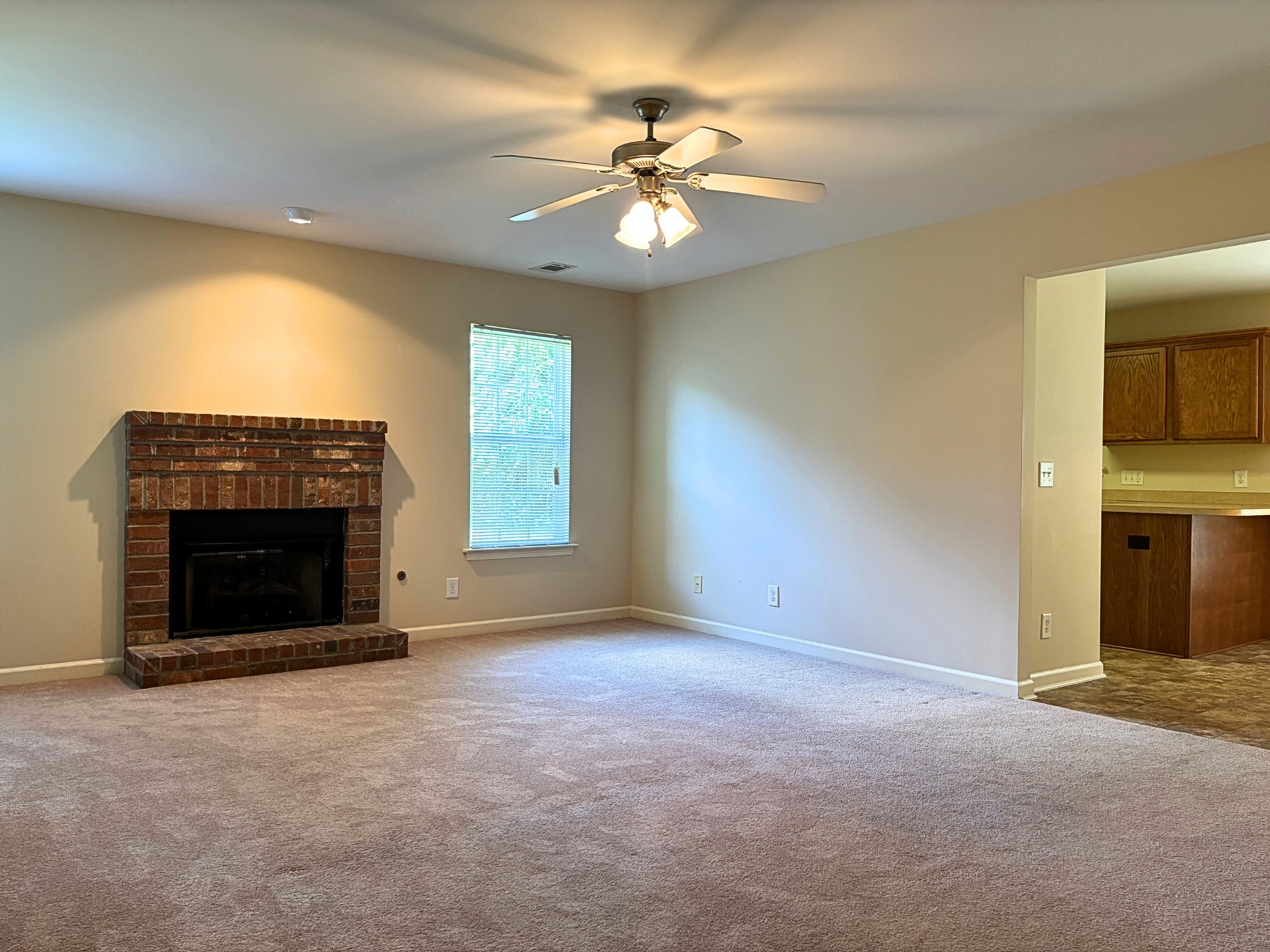 2303 Keegan Dr Property Photo 7