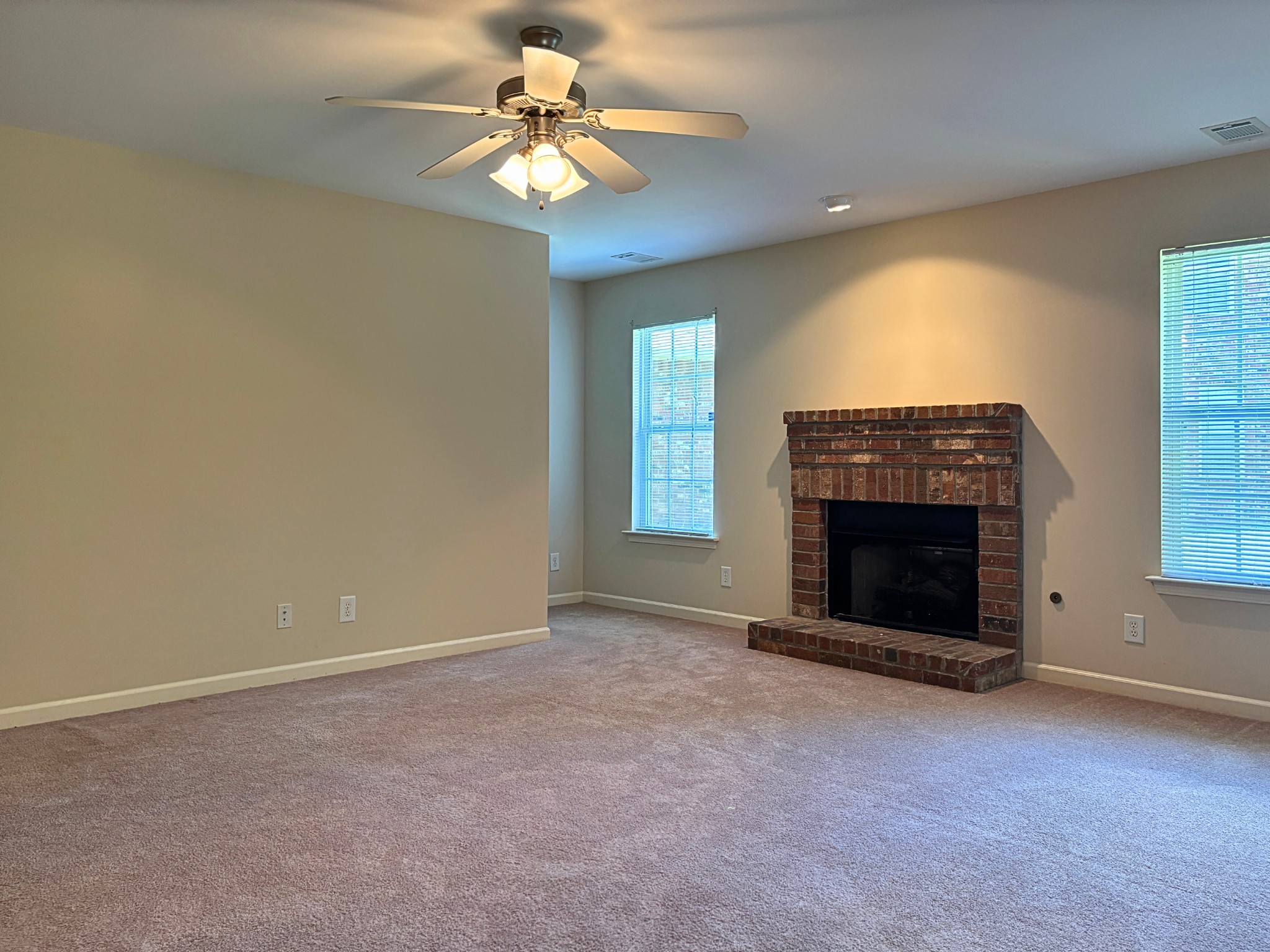 2303 Keegan Dr Property Photo 8