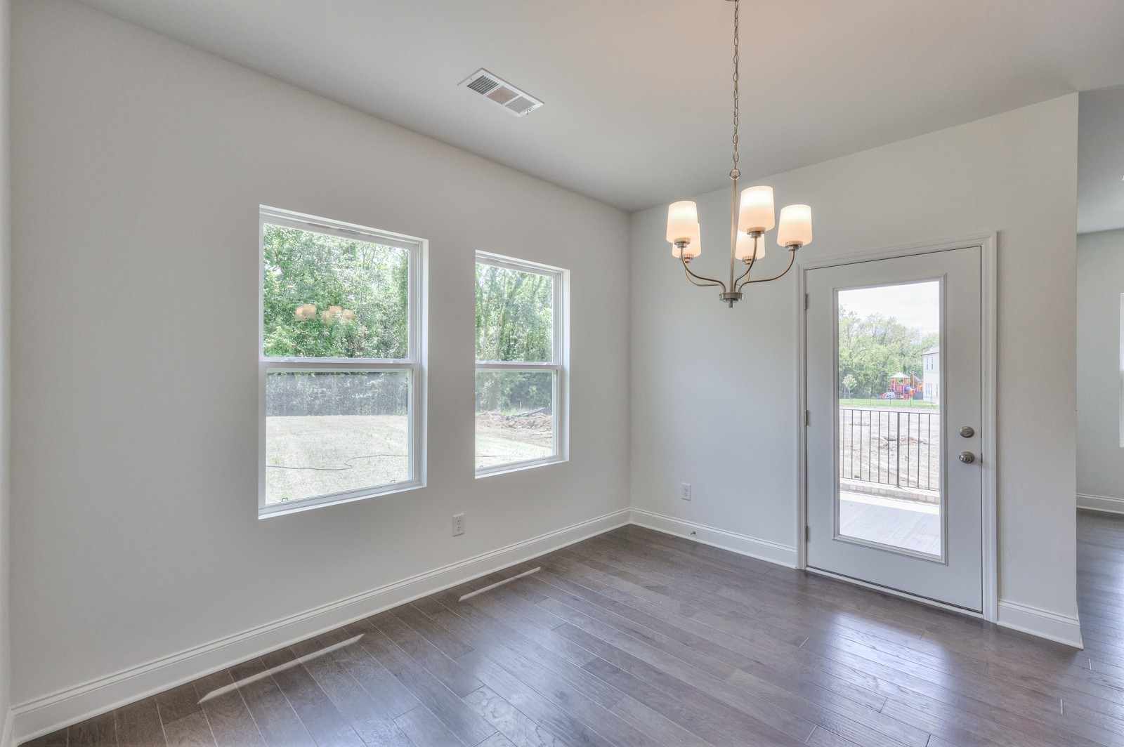 1765 Ventura Ave Property Photo 13
