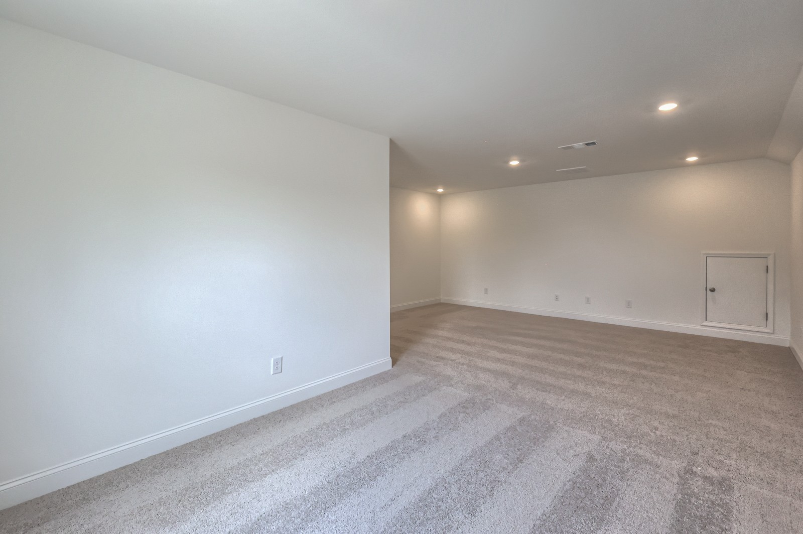 1765 Ventura Ave Property Photo 28