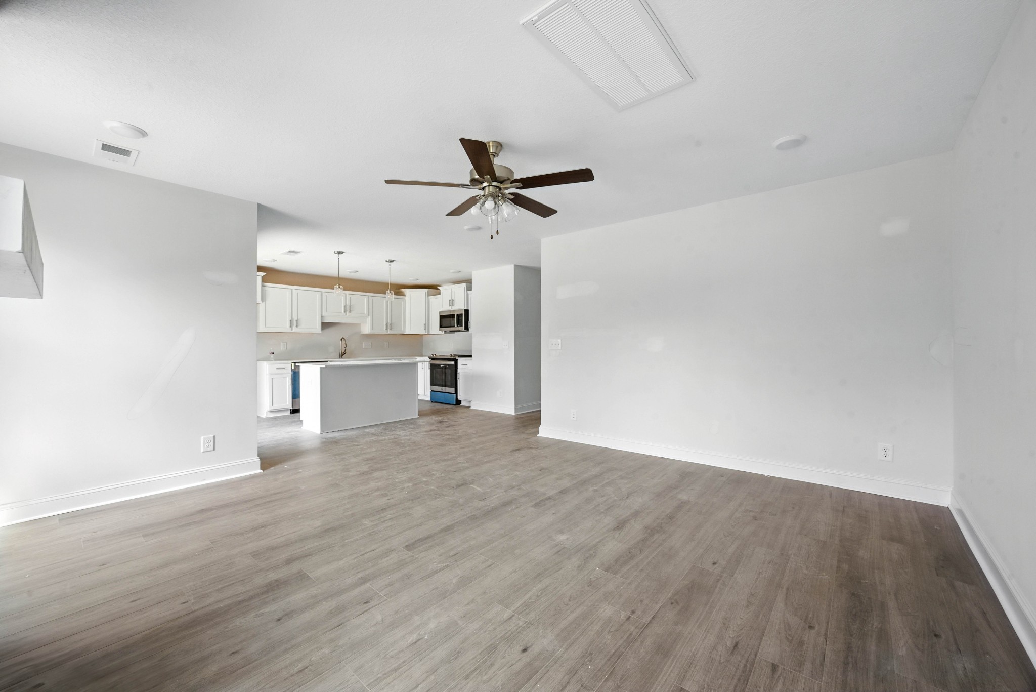 500 Herman Dr Property Photo 8