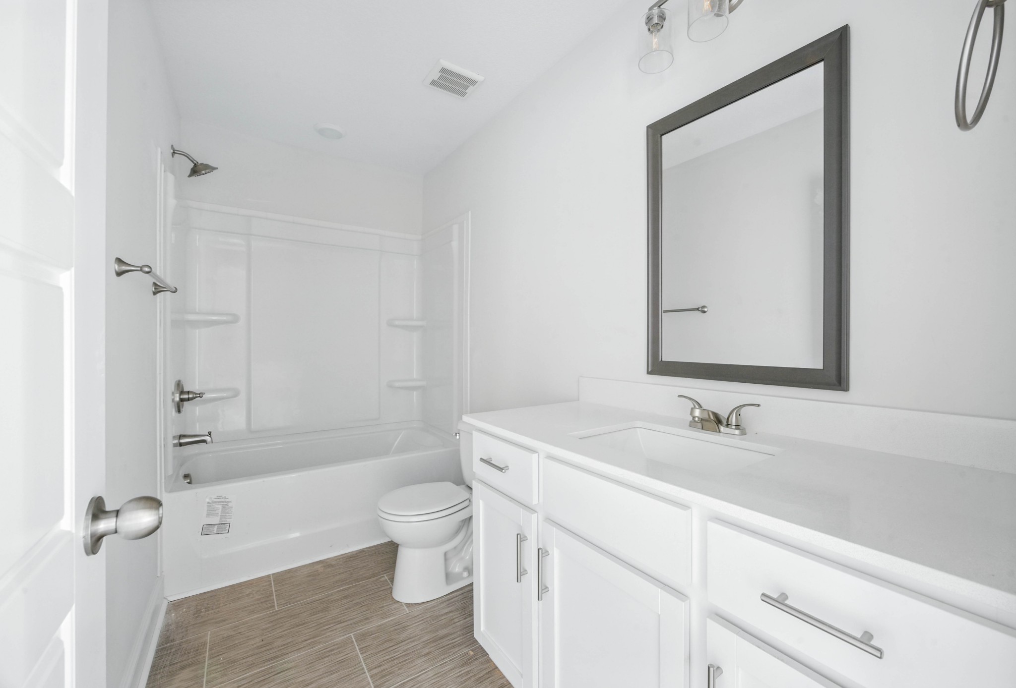500 Herman Dr Property Photo 16