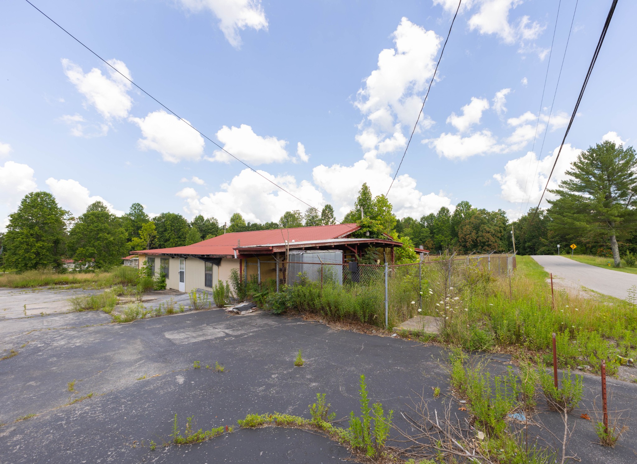 10125 Crossville Hwy Property Photo 4