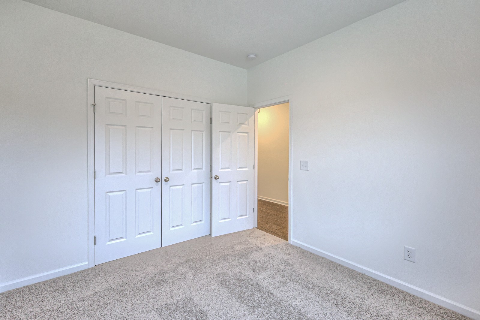 1587 Yuma Lane Property Photo 6
