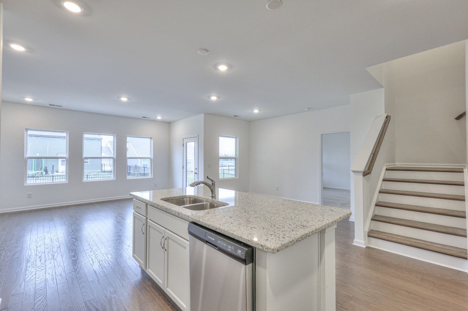 1587 Yuma Lane Property Photo 18