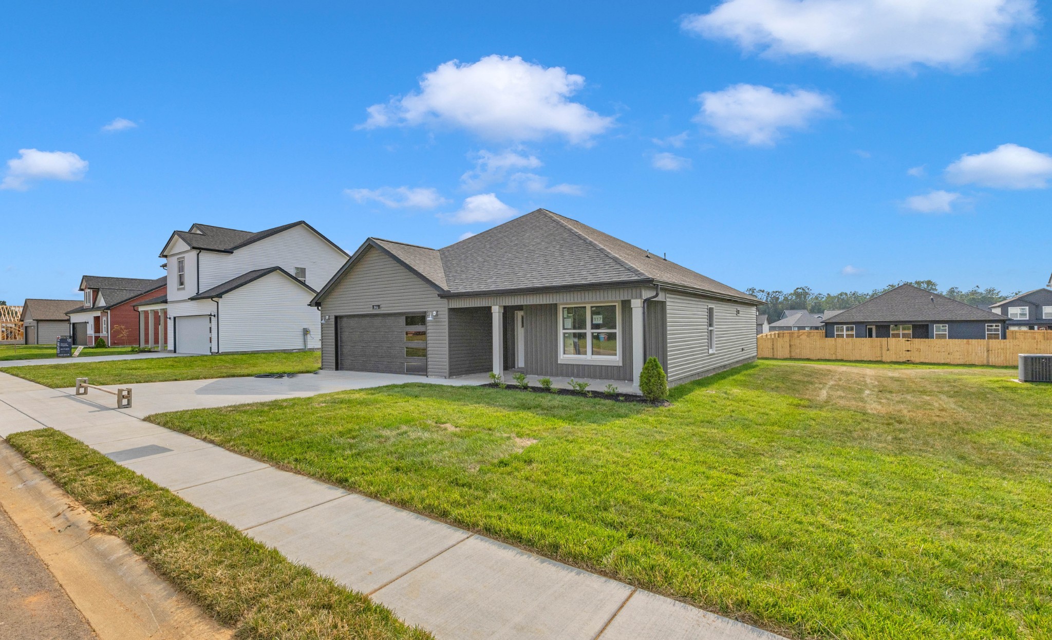346 Galway Dr Property Photo 4