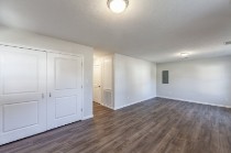 814 Lewis Ave Property Photo 2