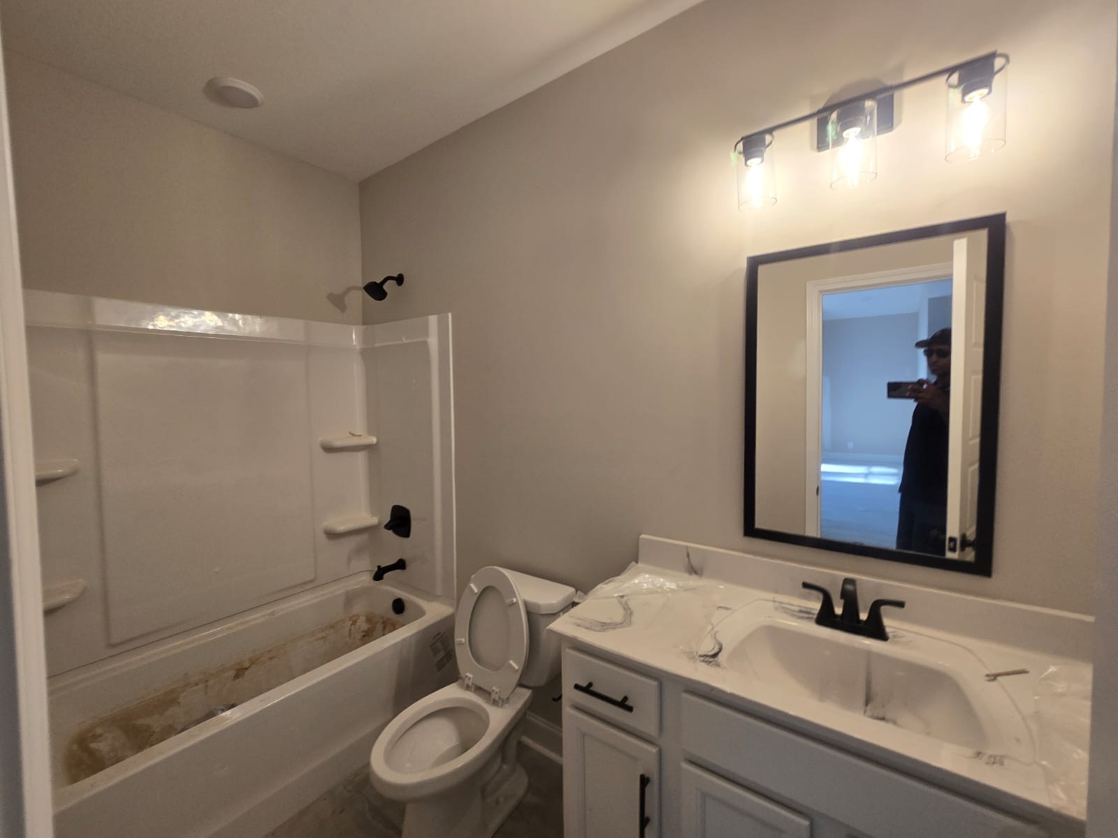 518 N Halifax Ct Property Photo 6