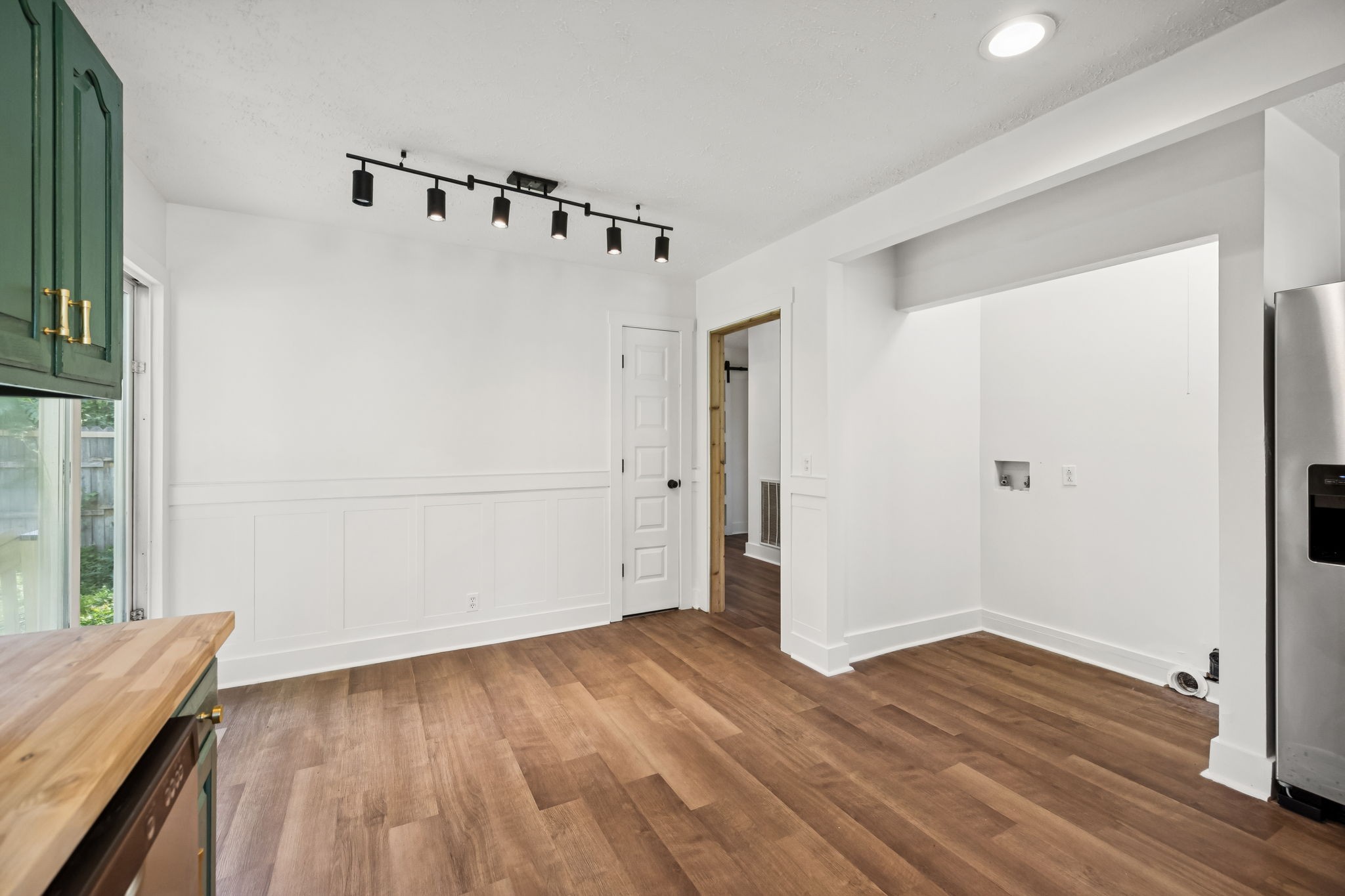 606 Polk St Property Photo 12