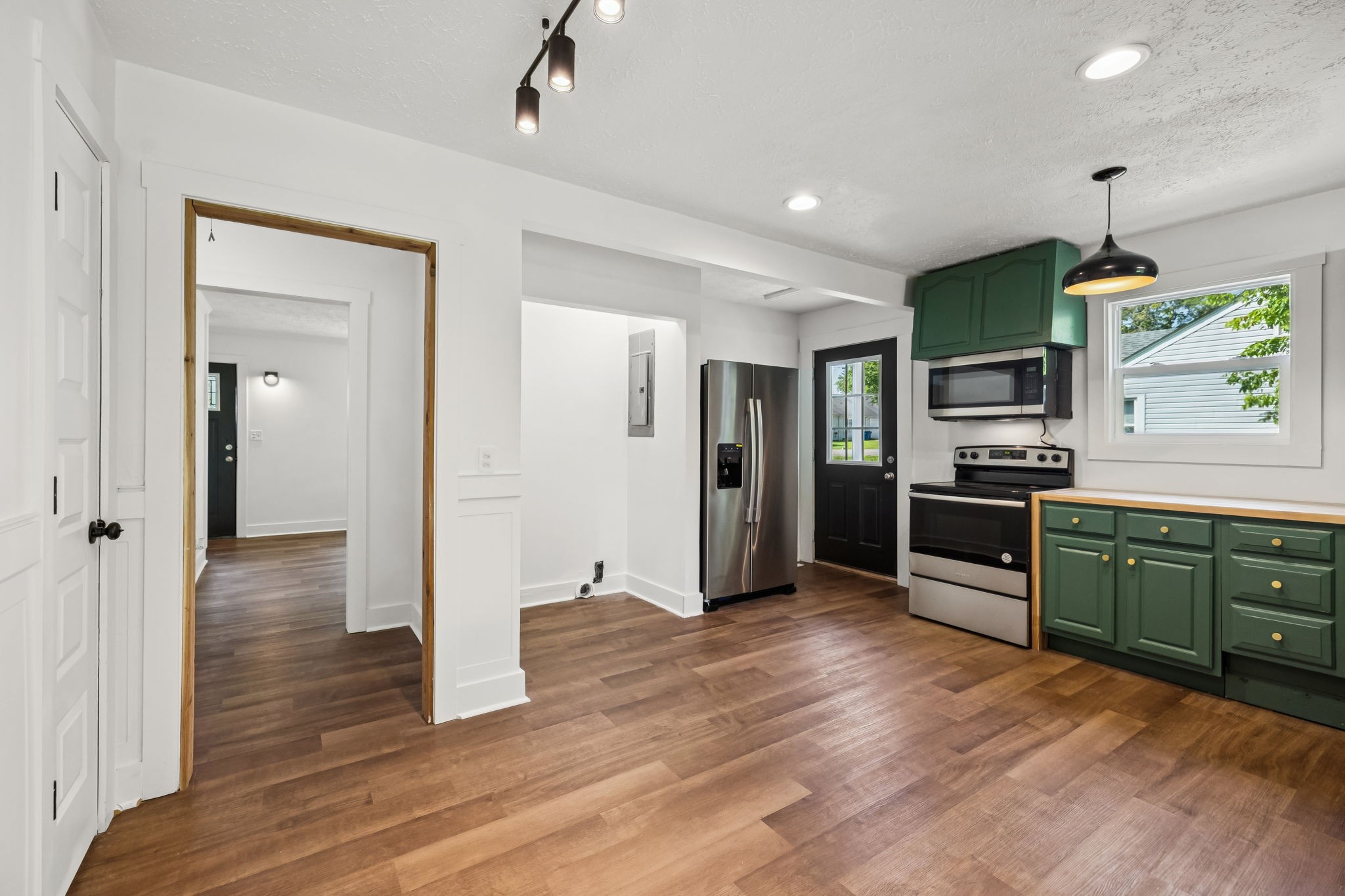 606 Polk St Property Photo 13