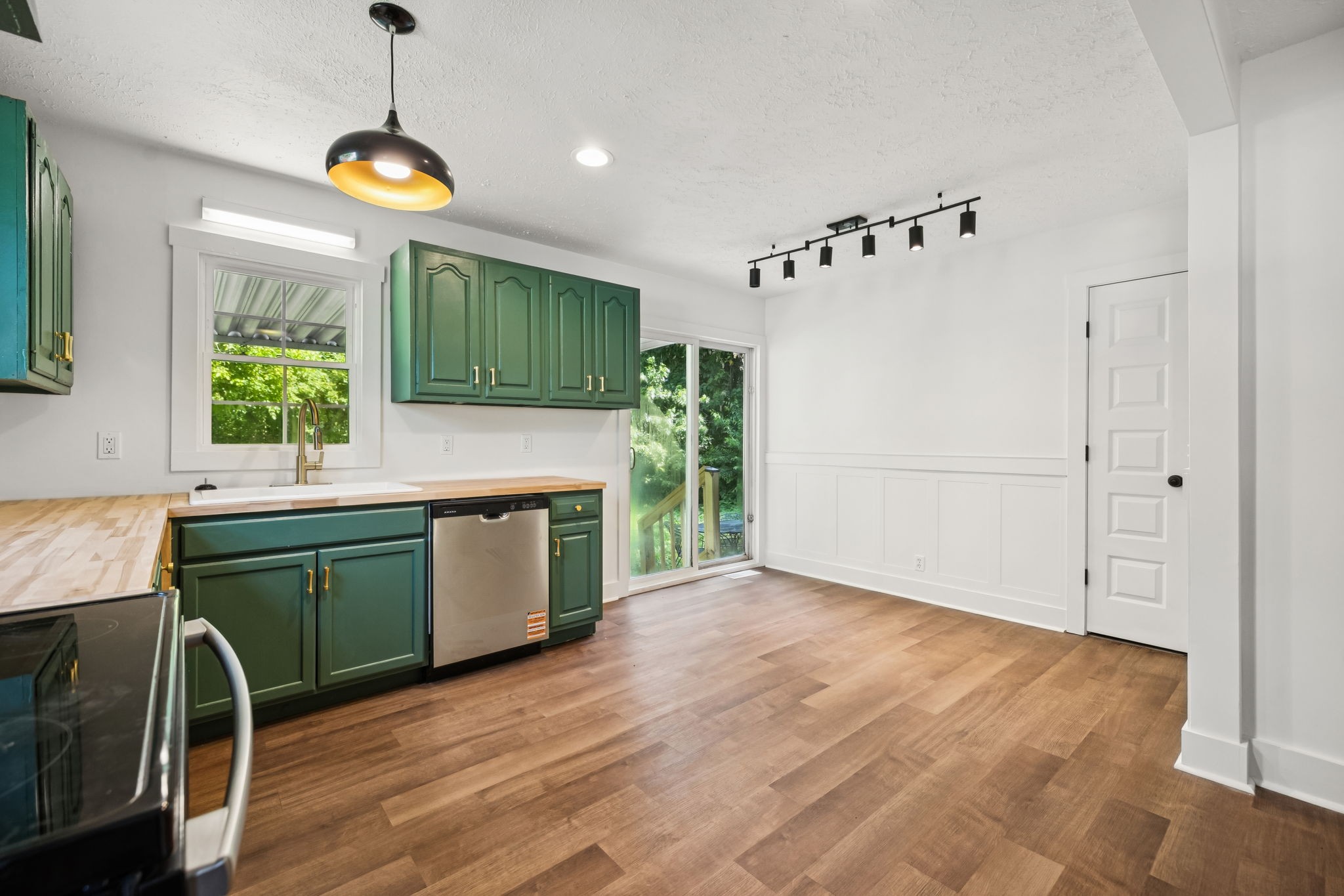 606 Polk St Property Photo 15