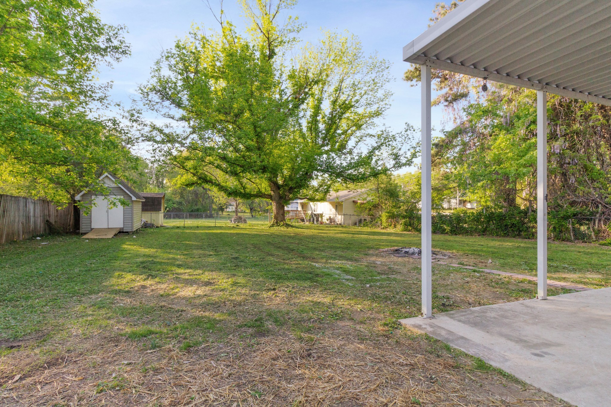 606 Polk St Property Photo 23
