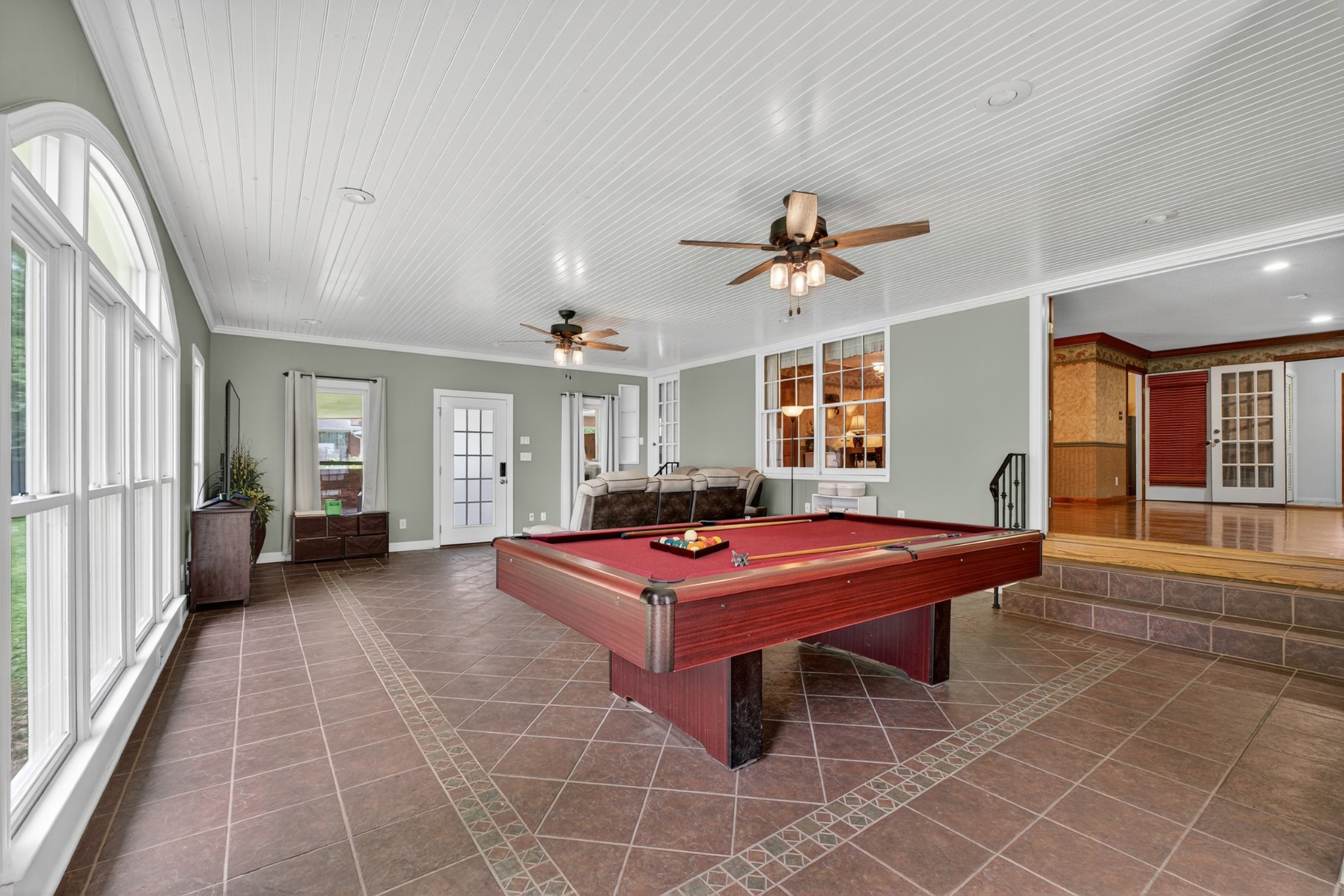 1802 Dunroamin Ln Property Photo 38