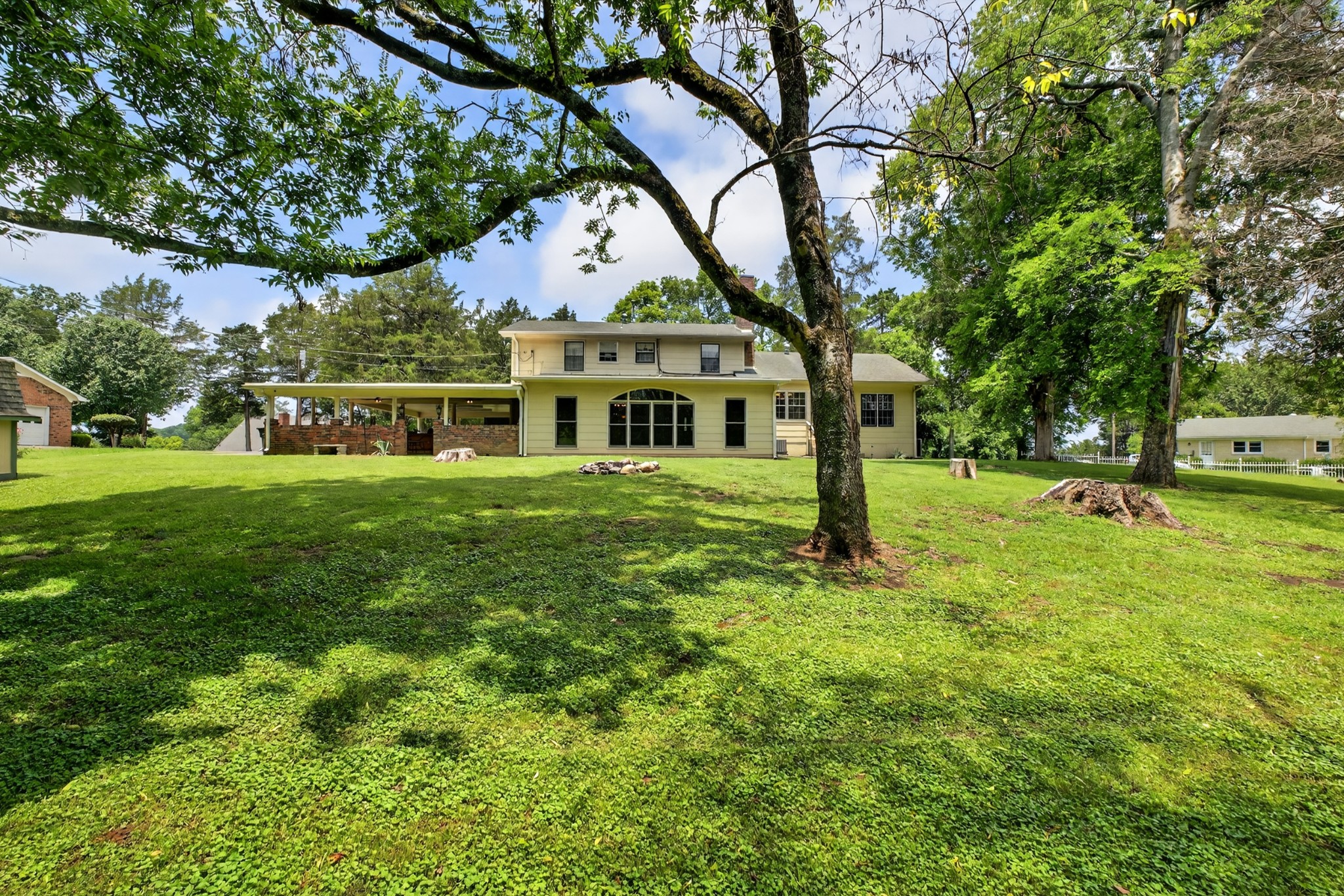 1802 Dunroamin Ln Property Photo 42