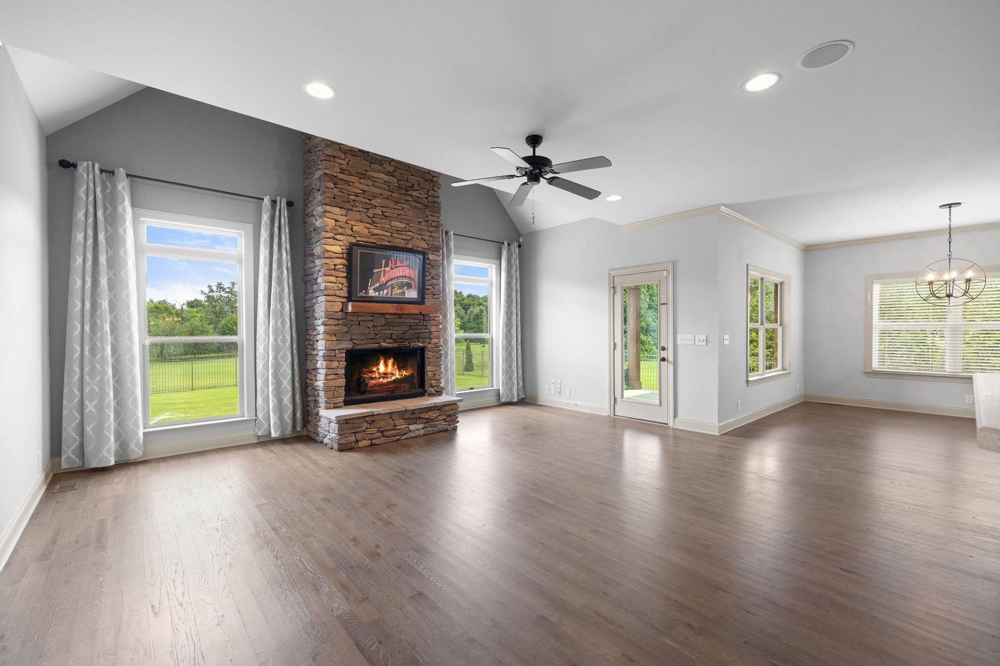 1118 Averwater Run Property Photo 13