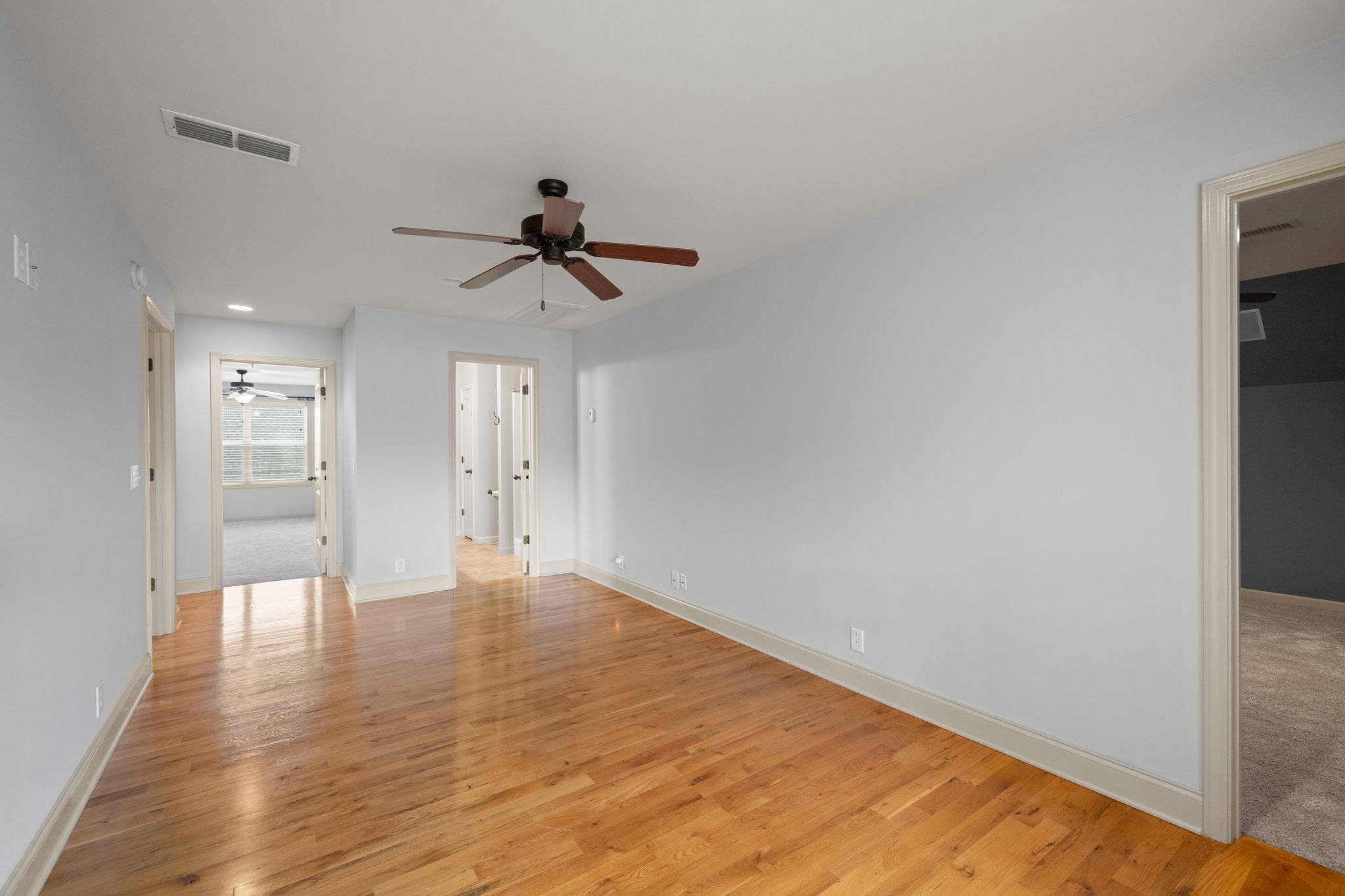 1118 Averwater Run Property Photo 32