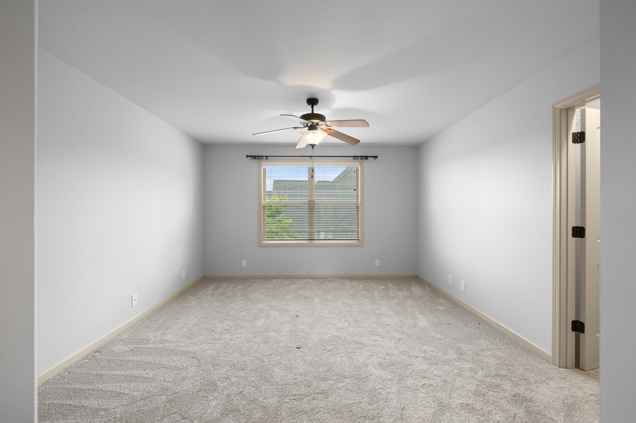 1118 Averwater Run Property Photo 37