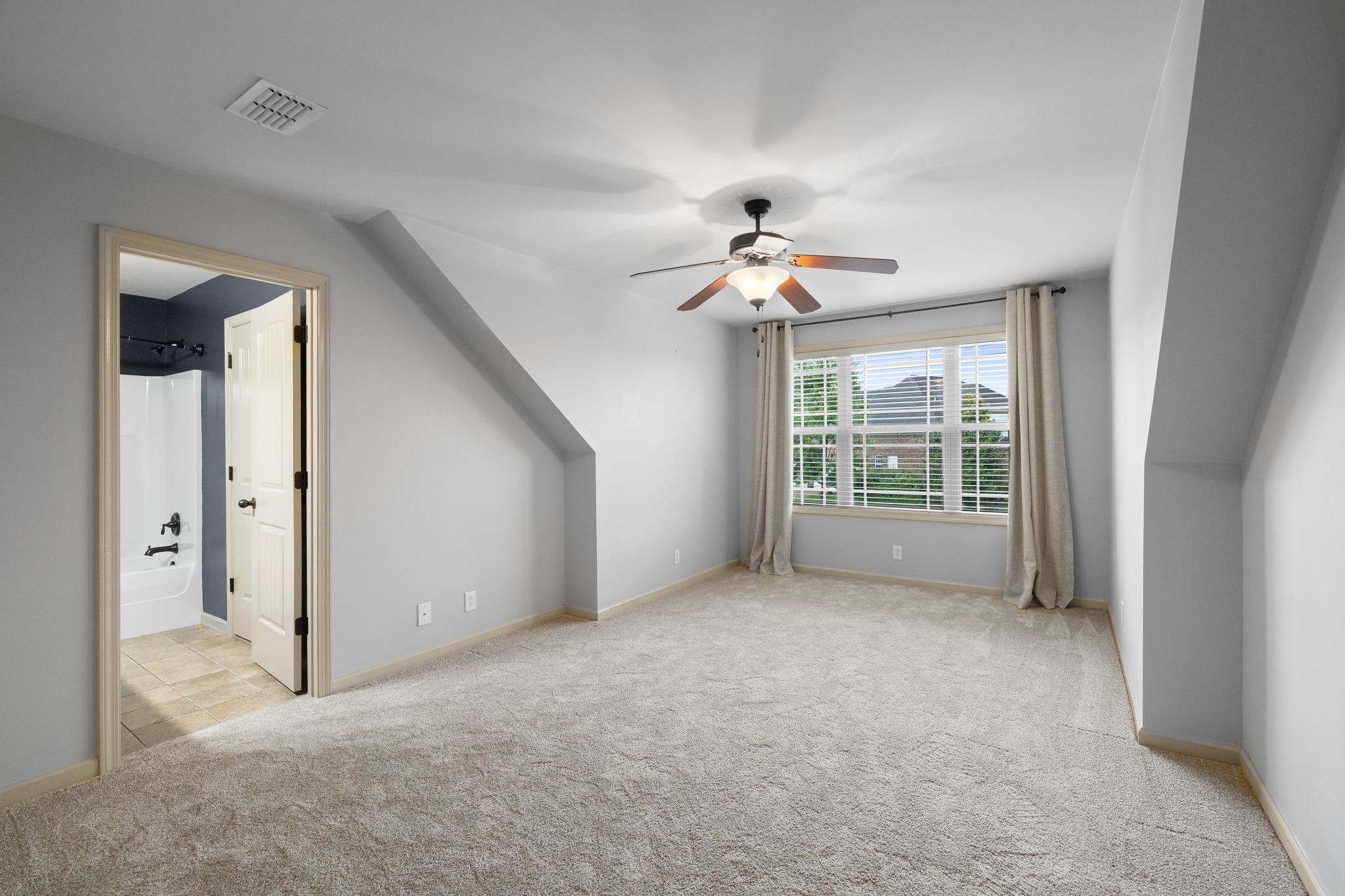 1118 Averwater Run Property Photo 39