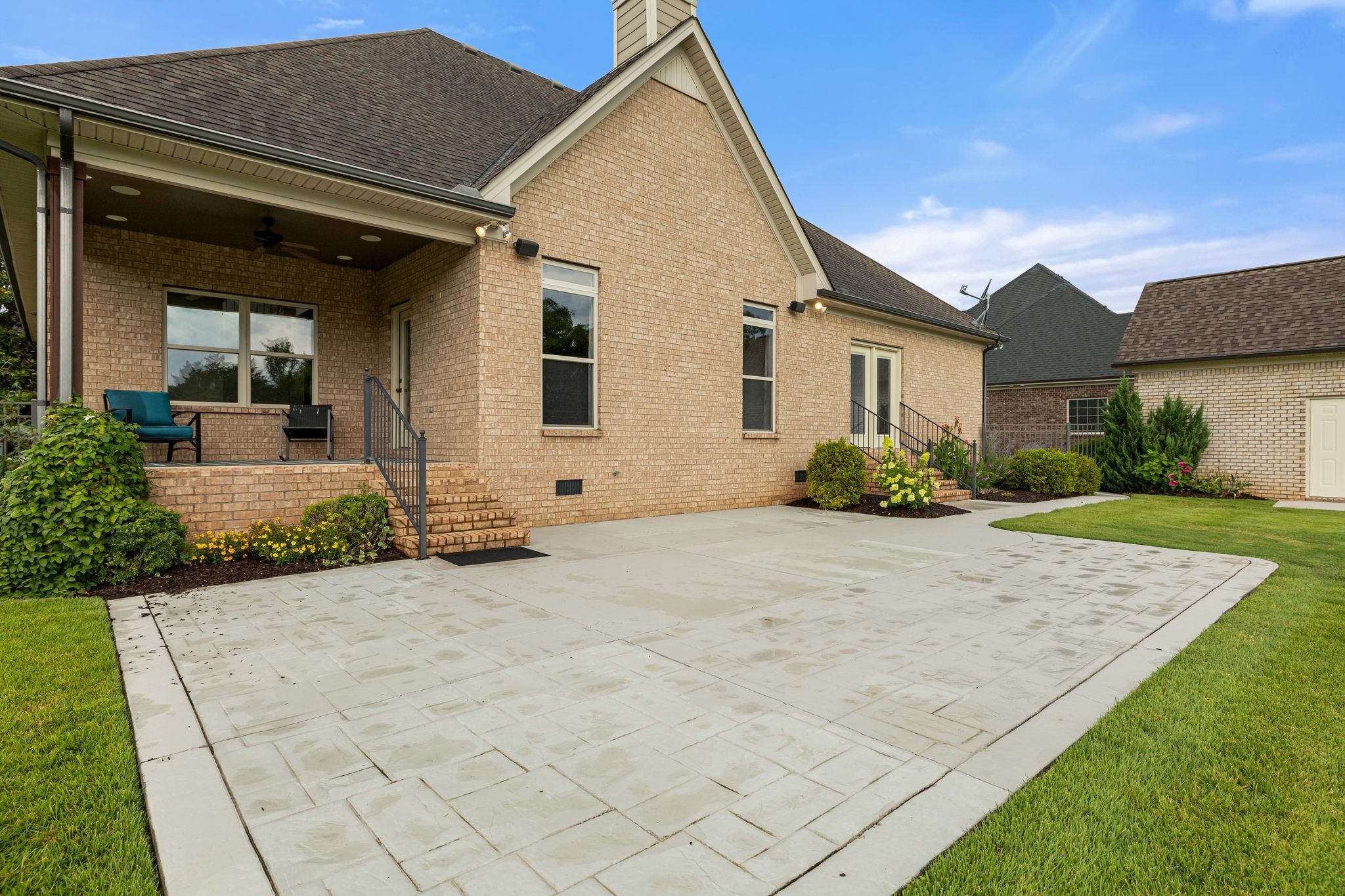 1118 Averwater Run Property Photo 46