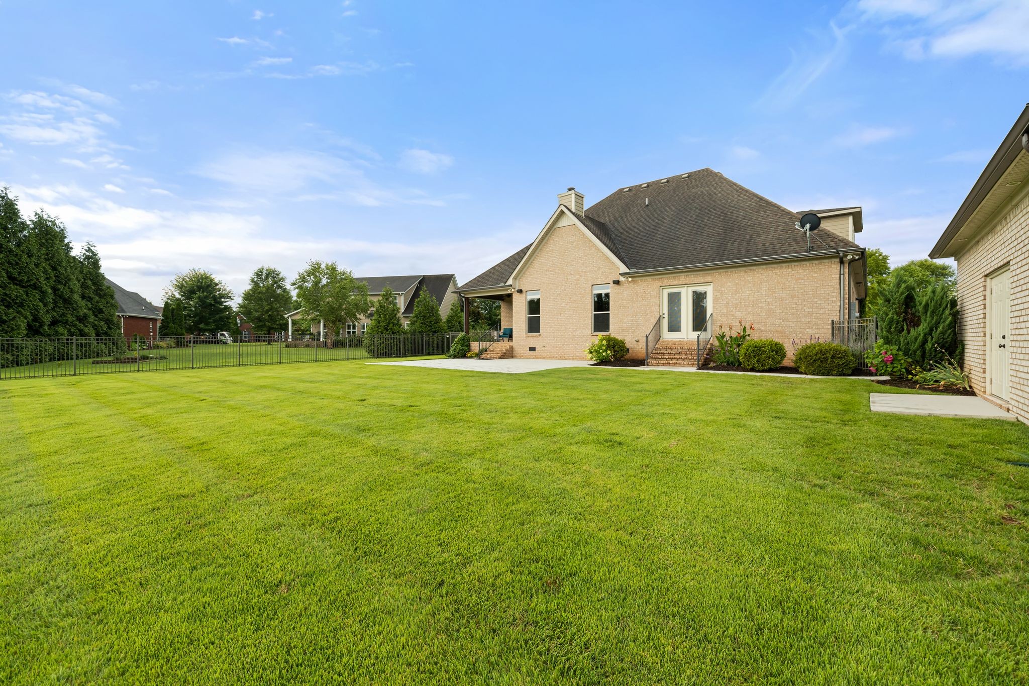 1118 Averwater Run Property Photo 49
