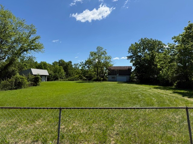 214 5th Ave, S Property Photo