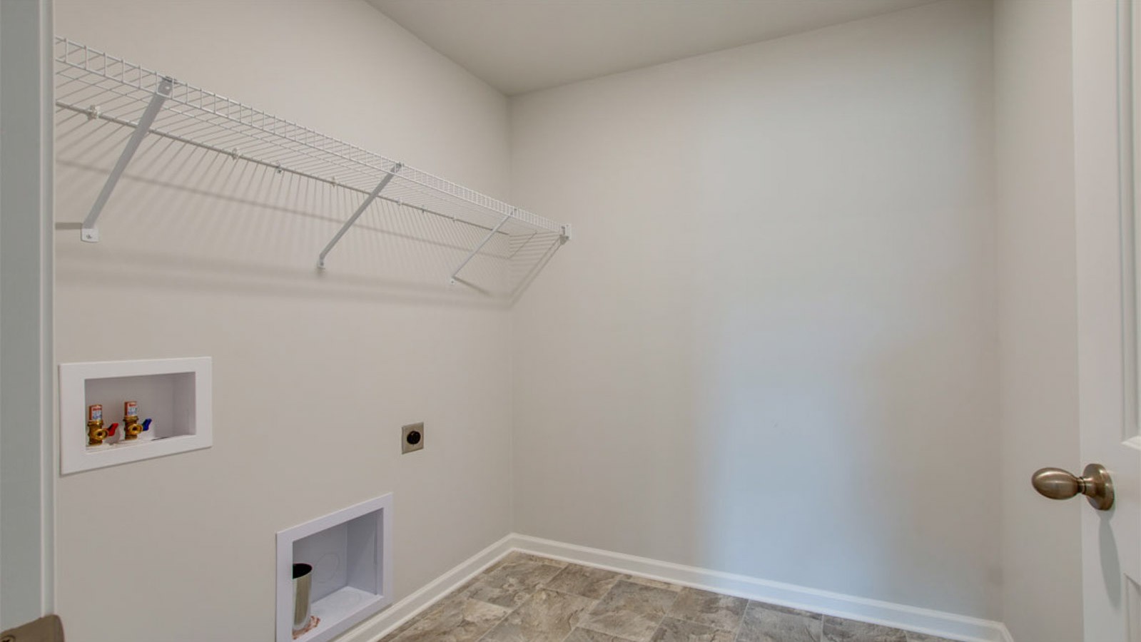 2086 Seiver Lane Property Photo 15