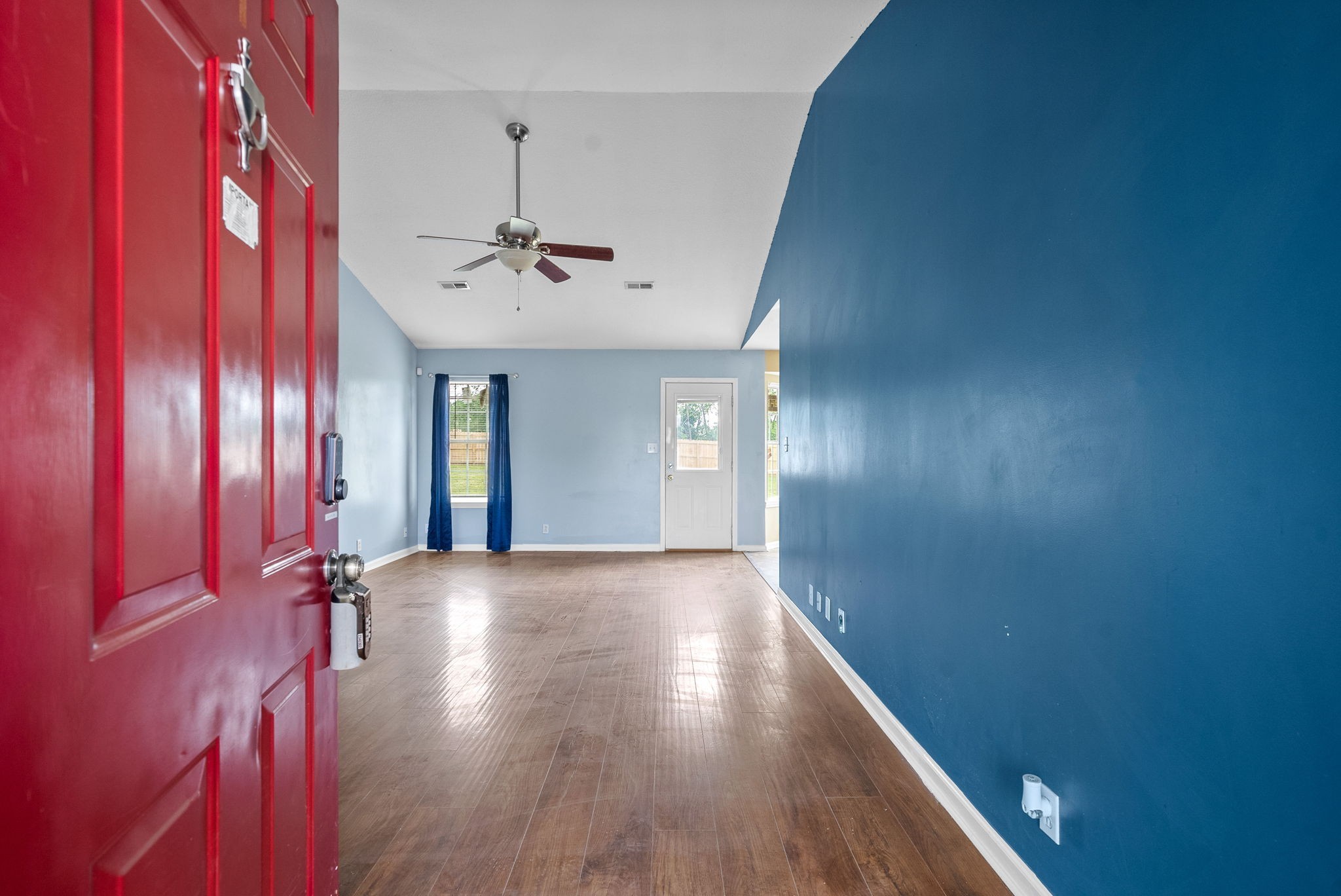 1074 Meshaw Trl Property Photo 7