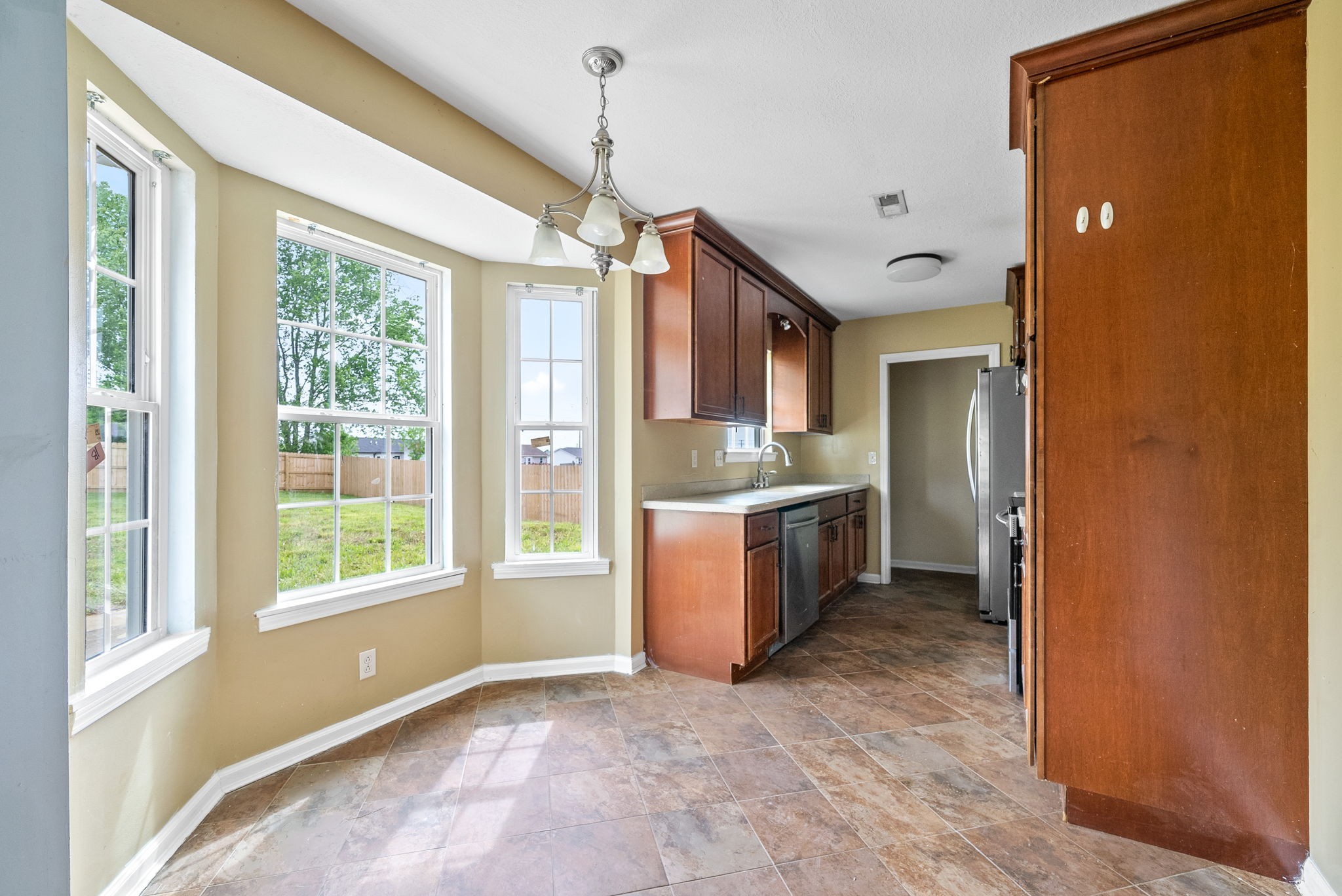 1074 Meshaw Trl Property Photo 12