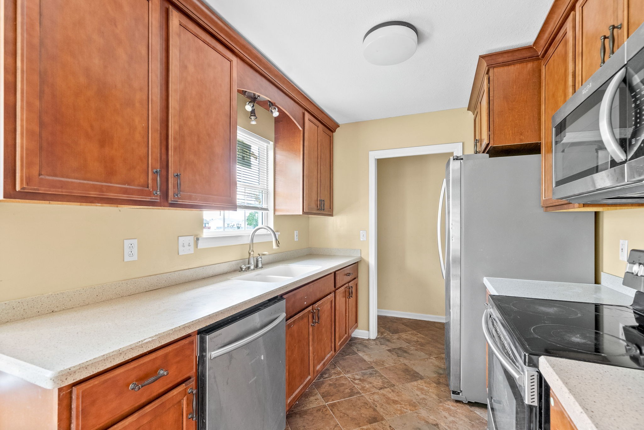 1074 Meshaw Trl Property Photo 15
