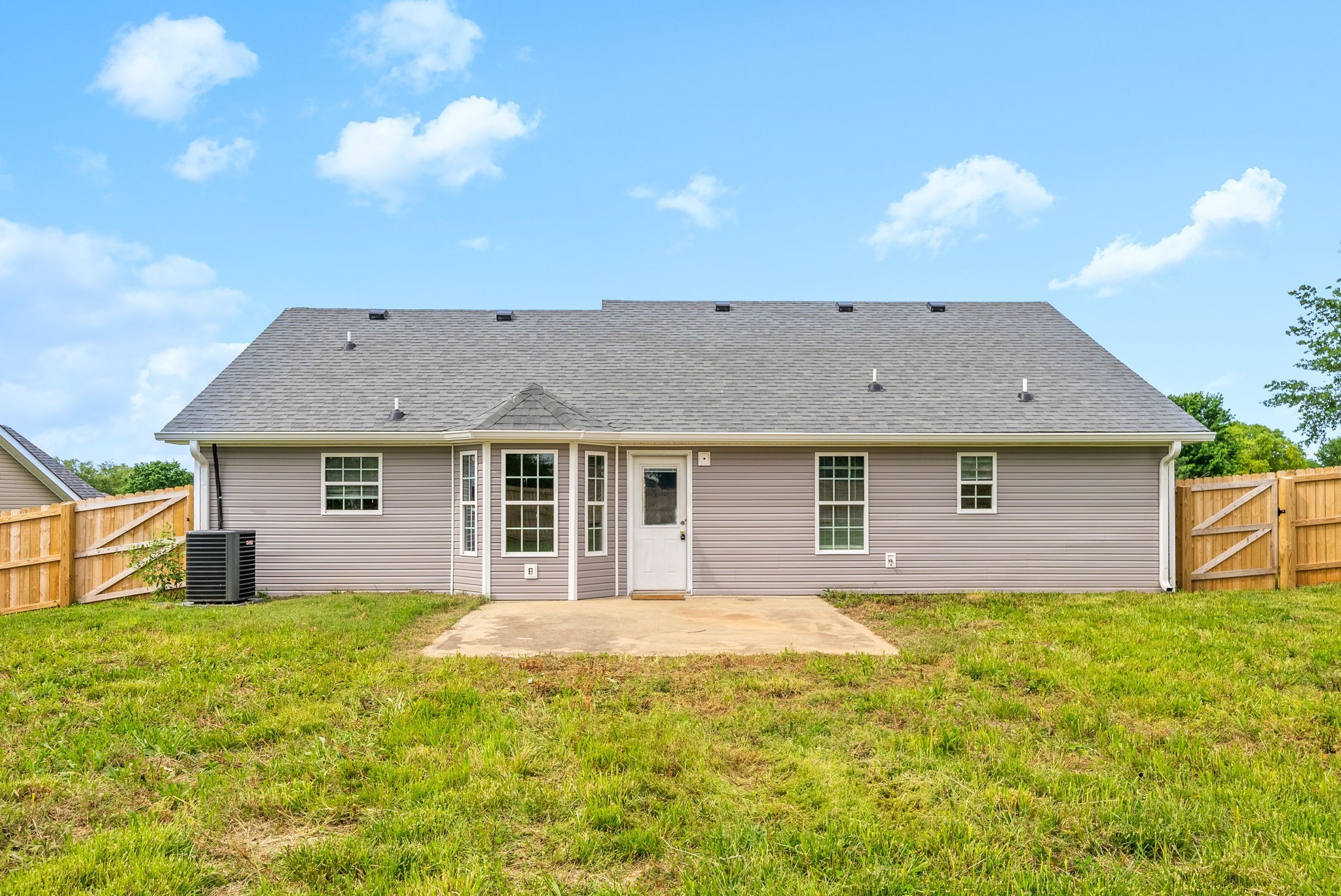 1074 Meshaw Trl Property Photo 28