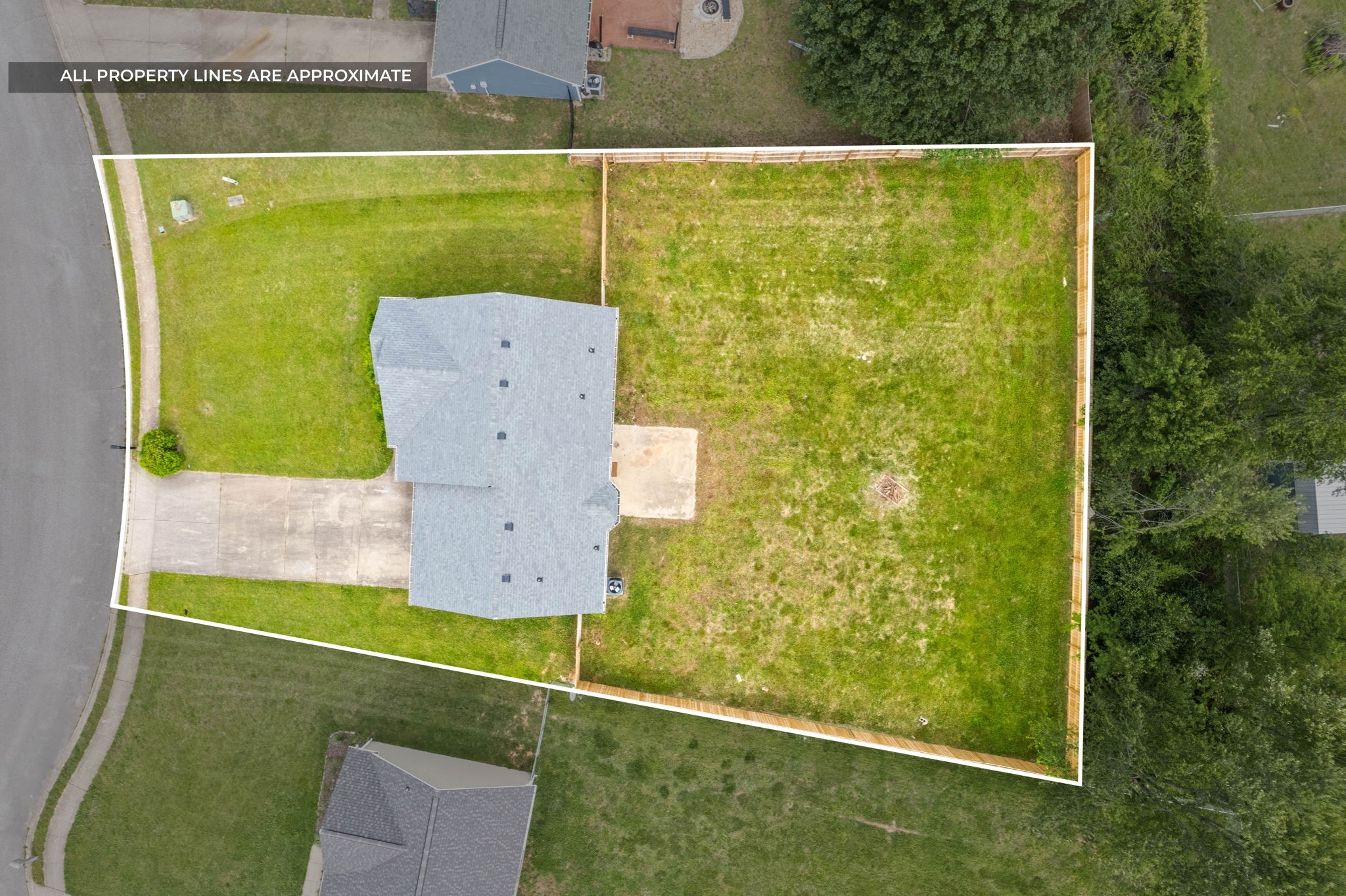 1074 Meshaw Trl Property Photo 33