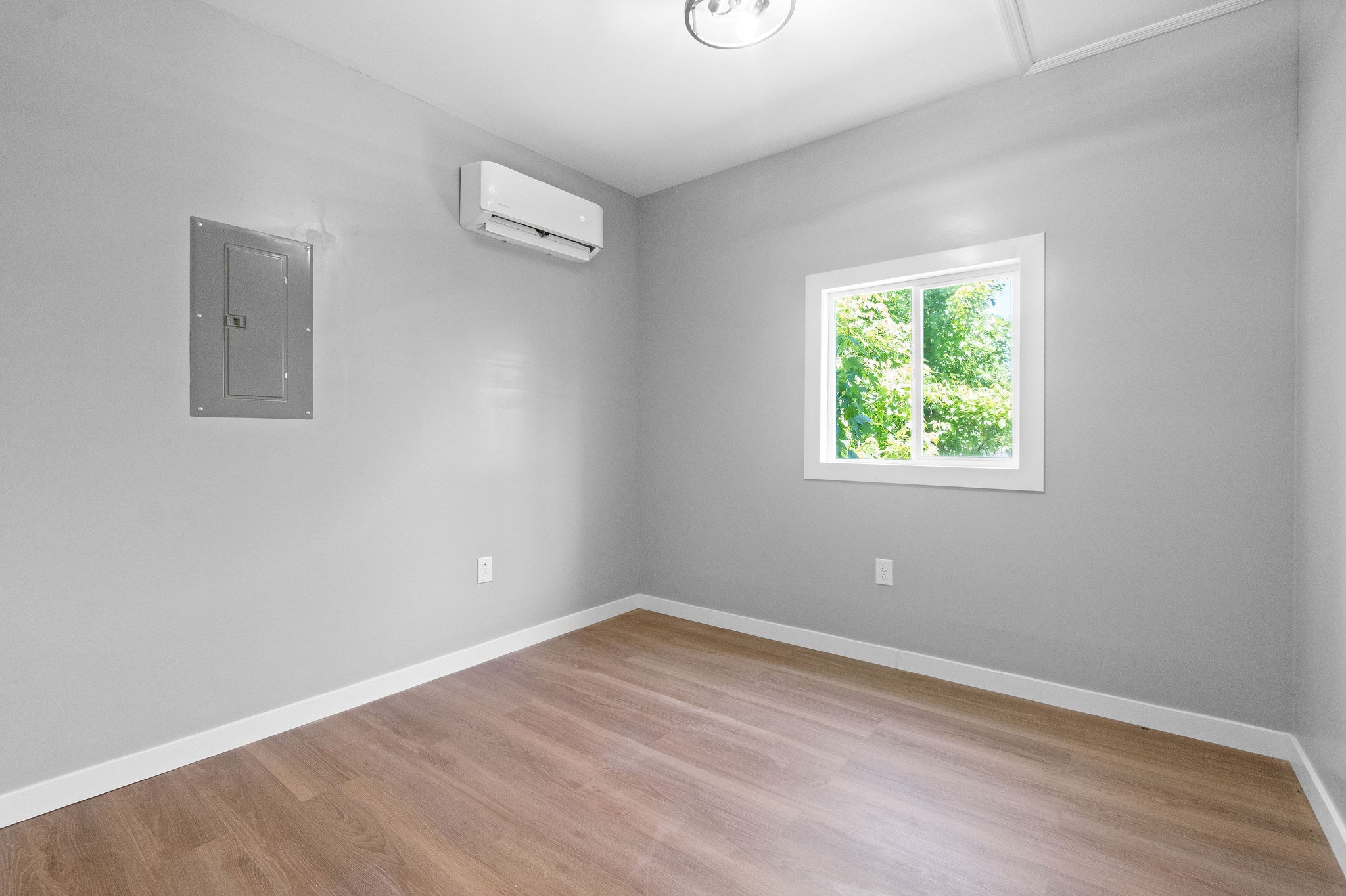 478 Thompkins Ln Property Photo 13