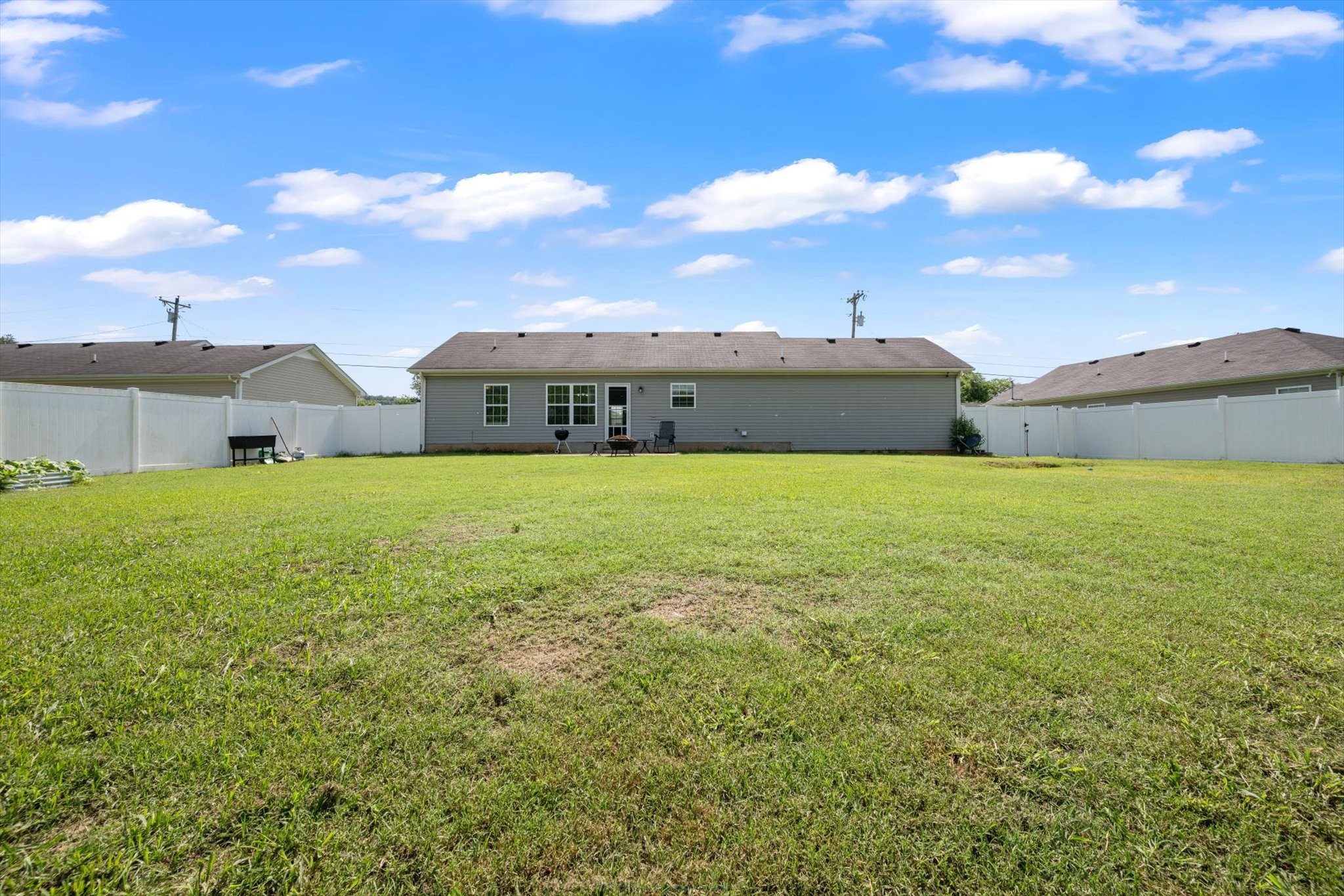 1401 Bairdscorner Dr Property Photo 7