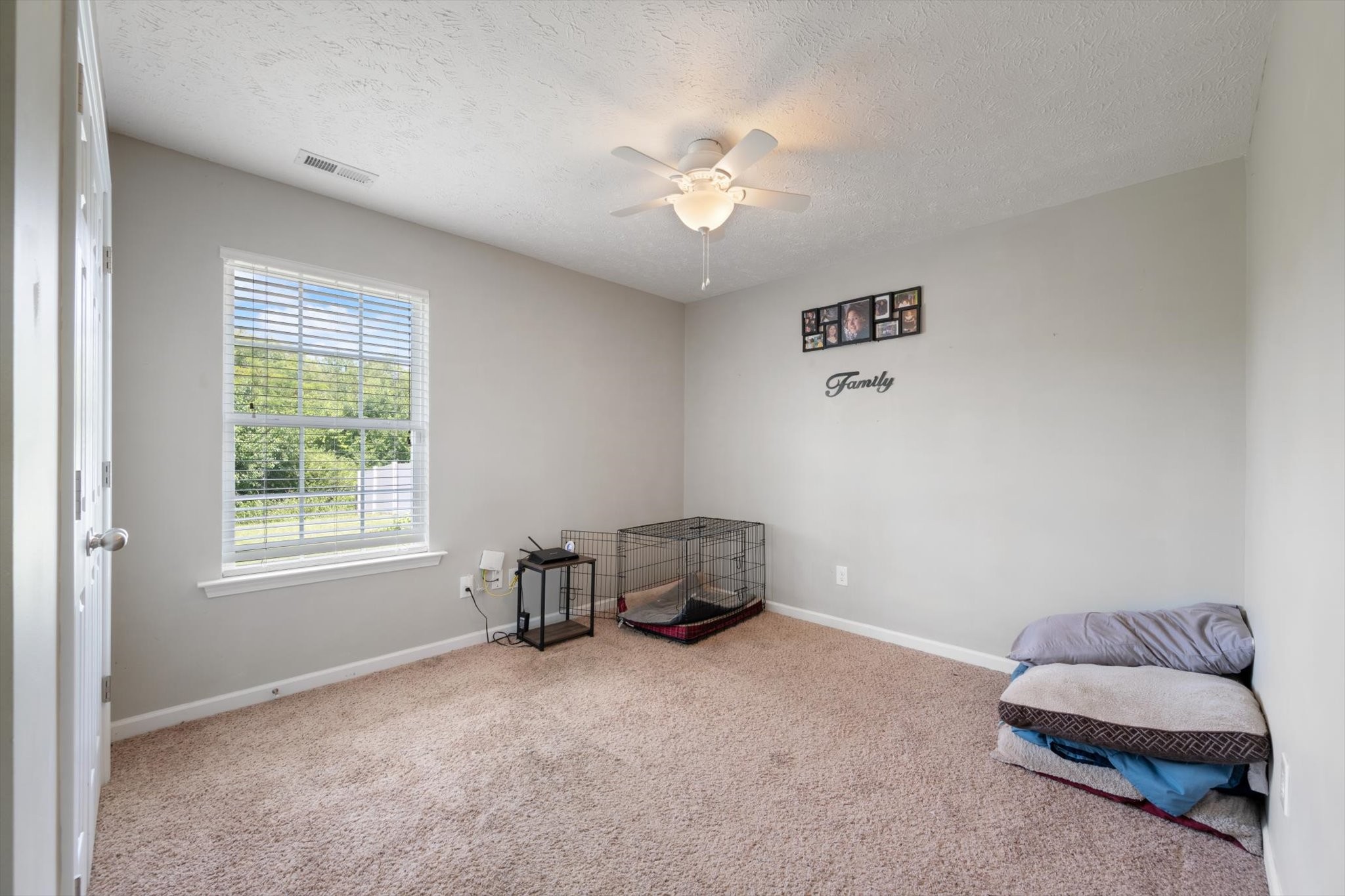 1401 Bairdscorner Dr Property Photo 26