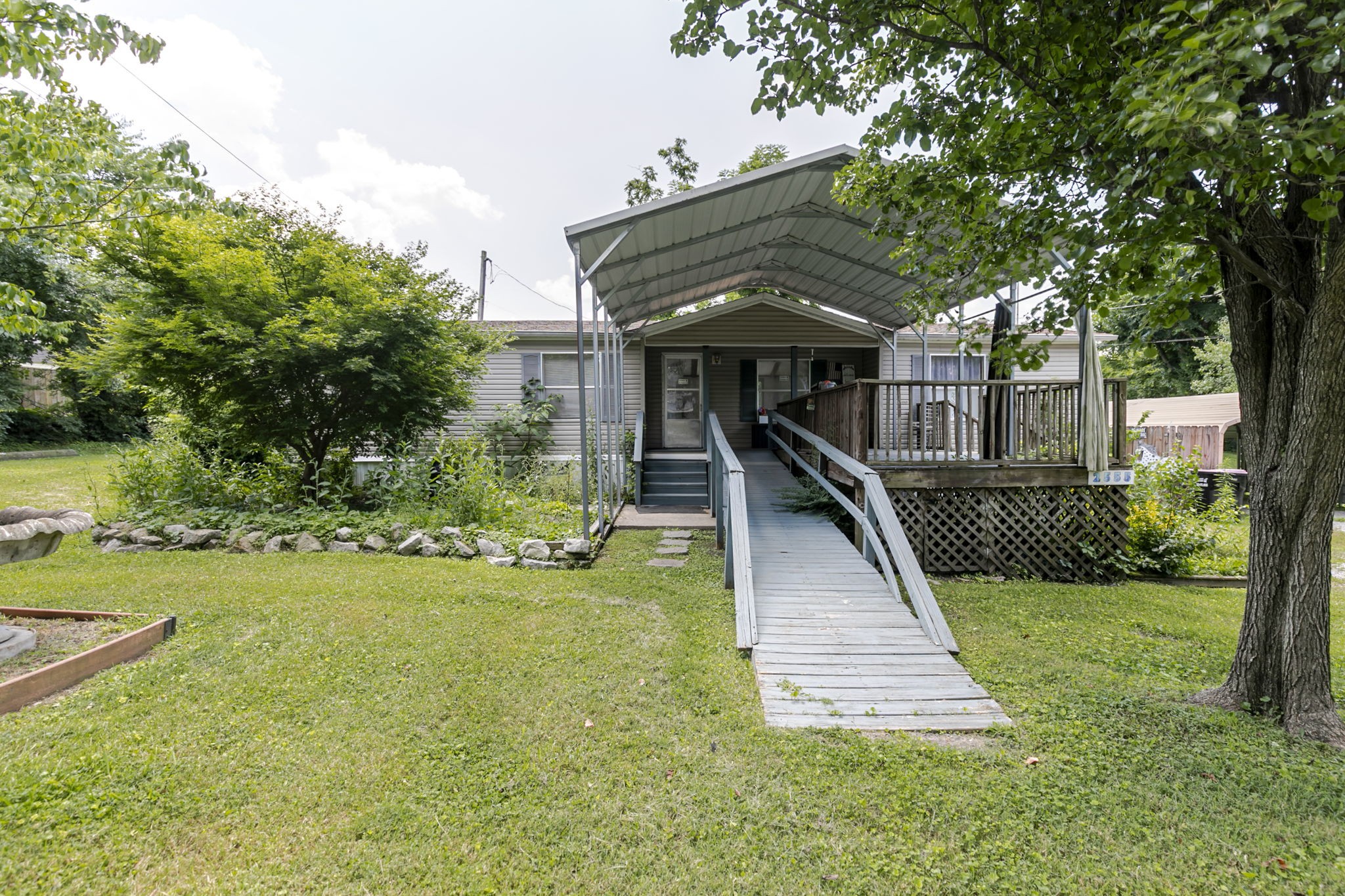 2555 Nunley St Property Photo 1
