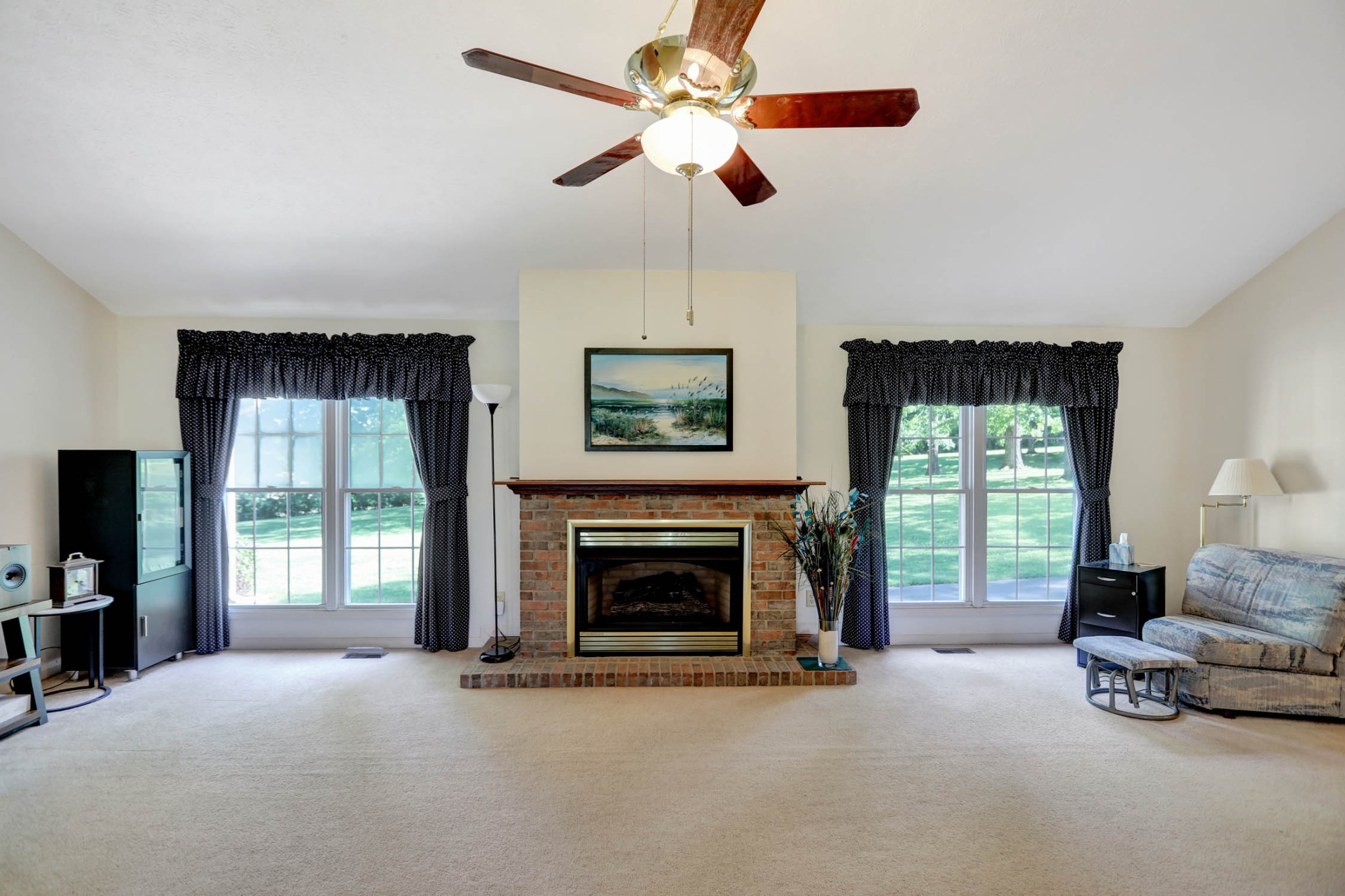 1122 Fairfield Rd Property Photo 10