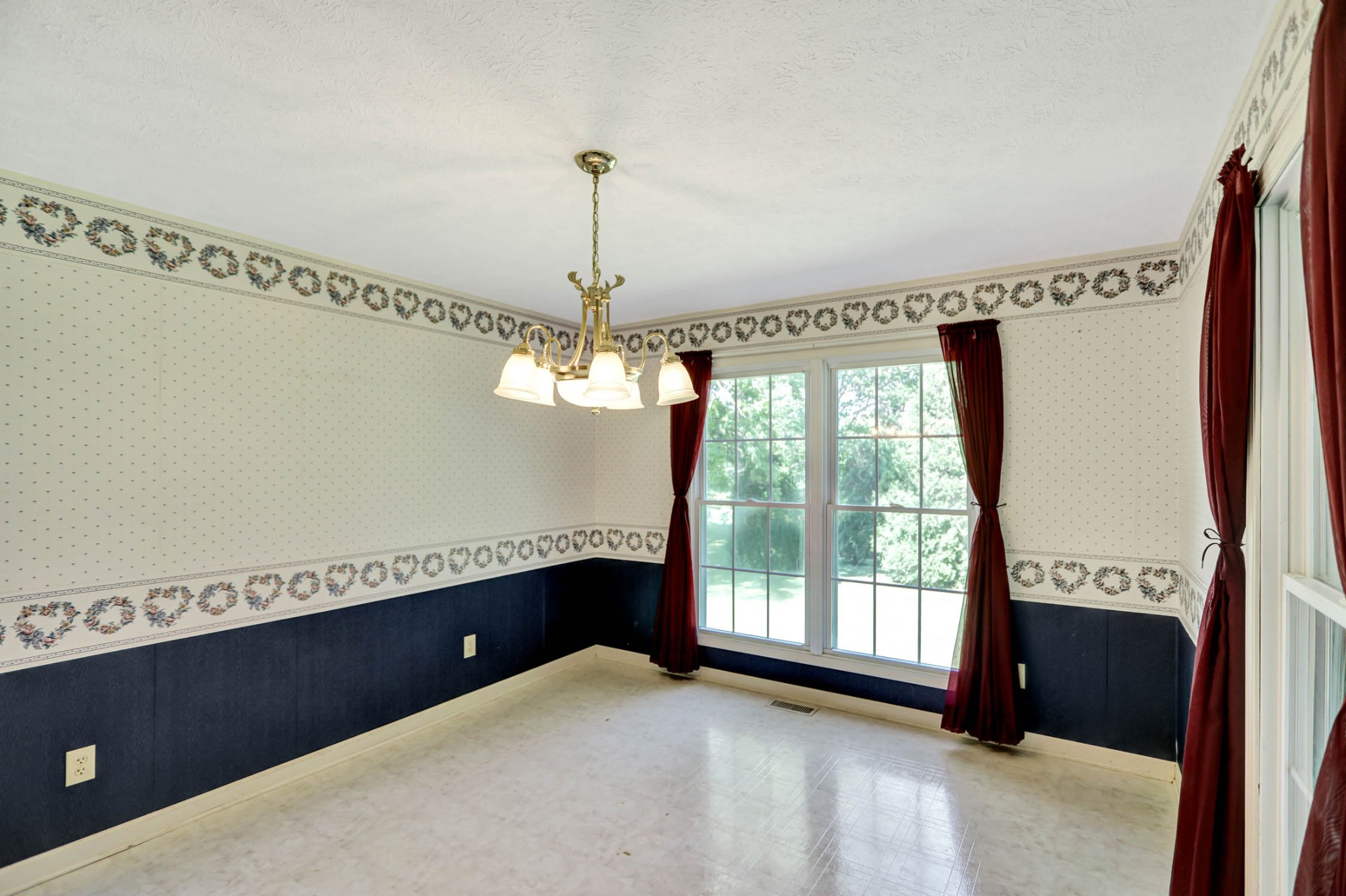 1122 Fairfield Rd Property Photo 22