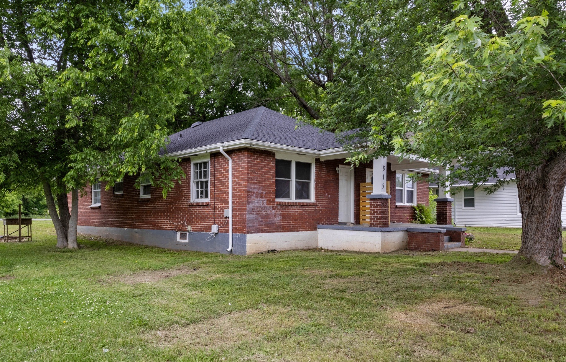 815 Stafford St Property Photo 2