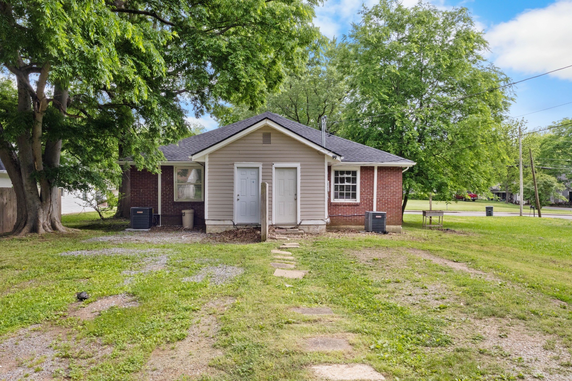 815 Stafford St Property Photo 24