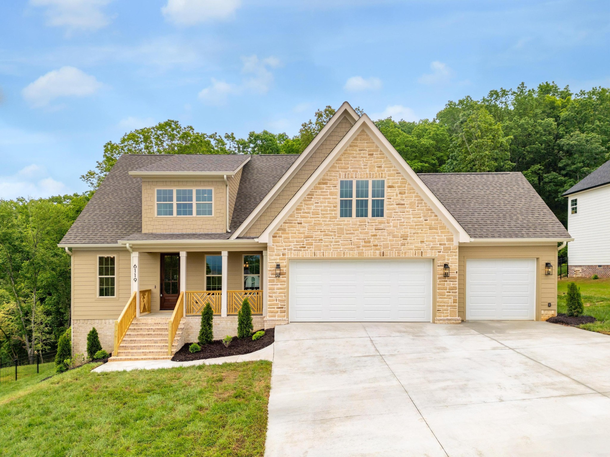 6119 Cashmere Lane Property Photo 1